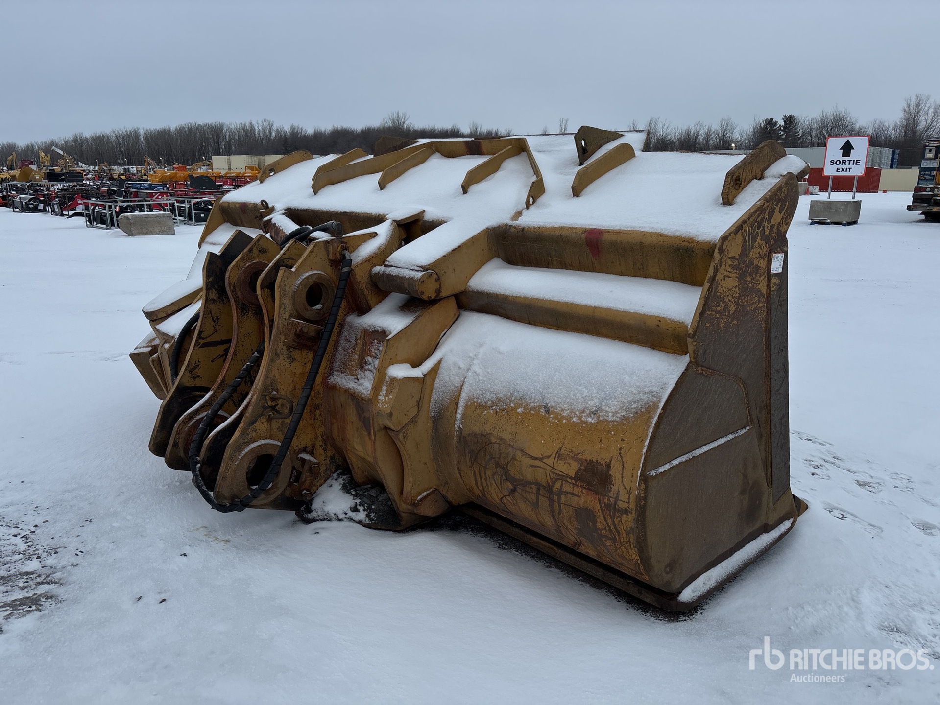 General Appearance with Imagen: esquina trasera derecha