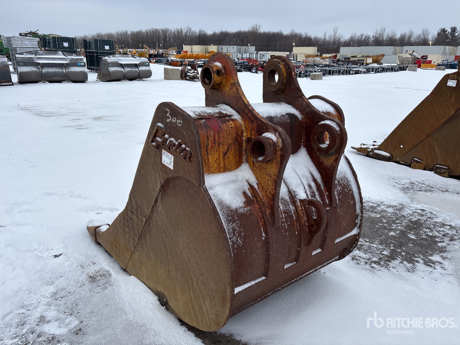 General Appearance with Bild, Ecke hinten links