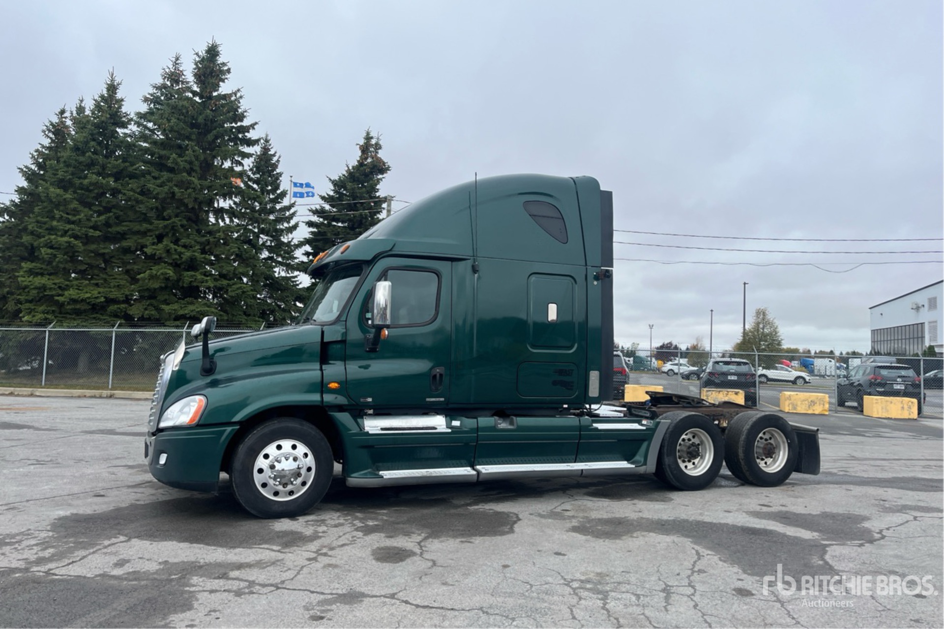 General Appearance with Picture, Left Front Corner