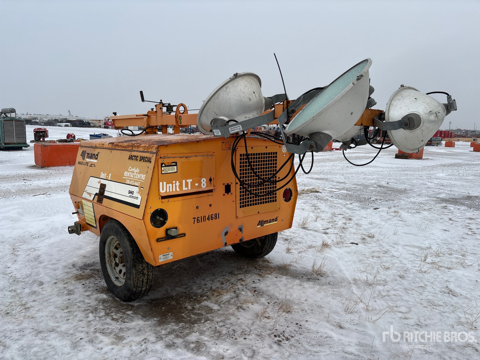 General Appearance with Foto, angolo posteriore sinistro