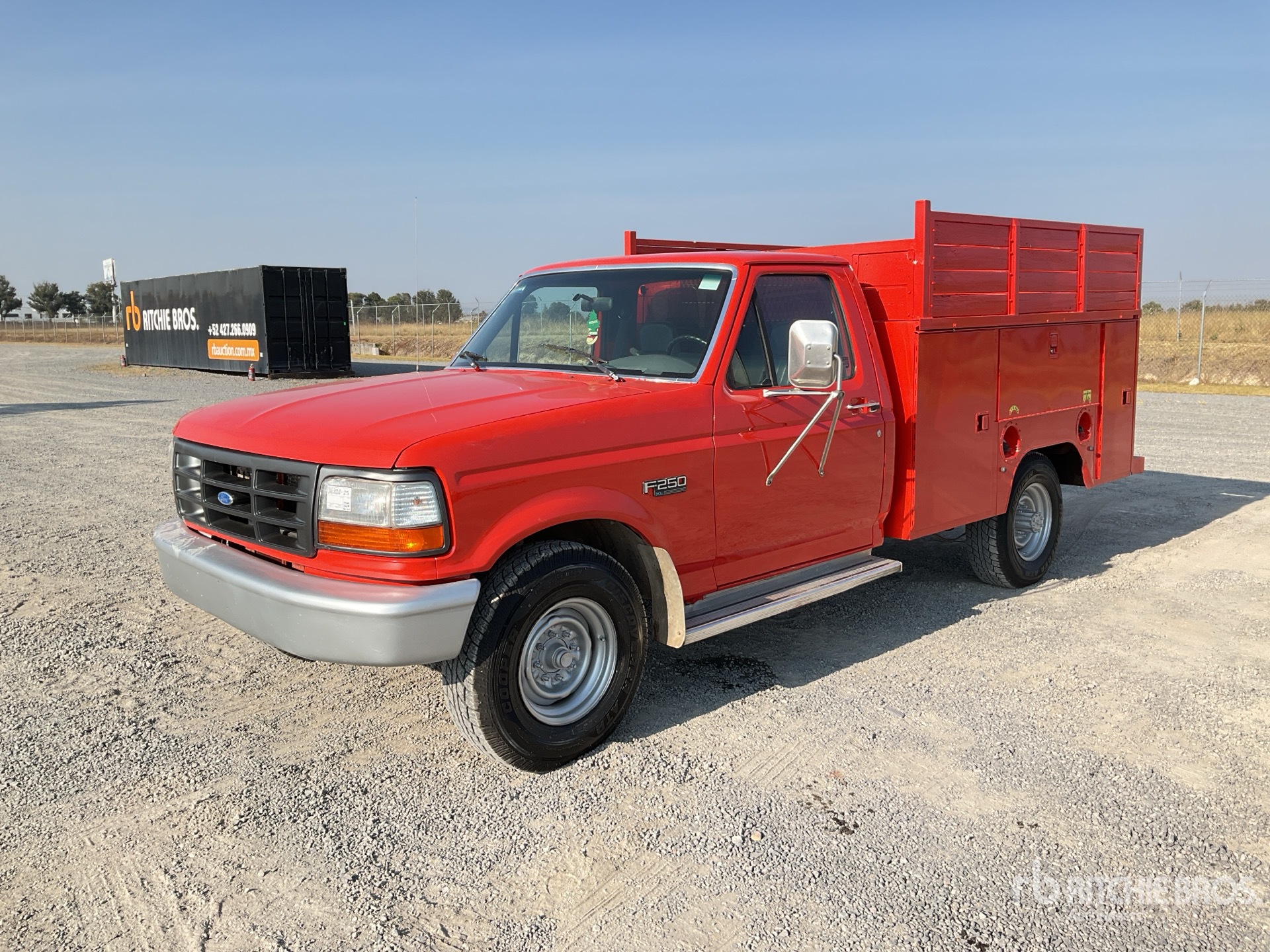 Aspect général with Image, coin avant gauche