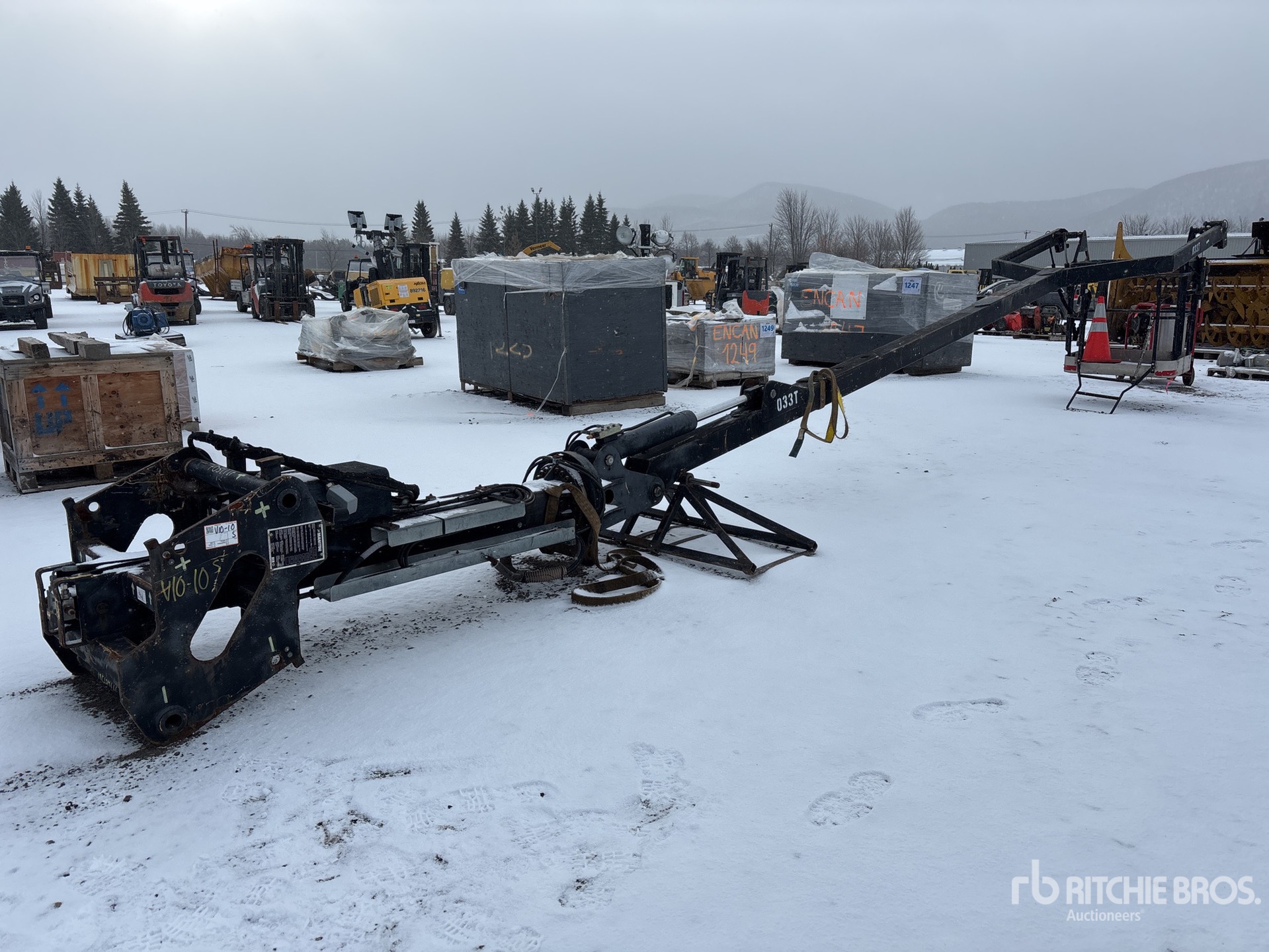 General Appearance with Picture, Left Front Corner