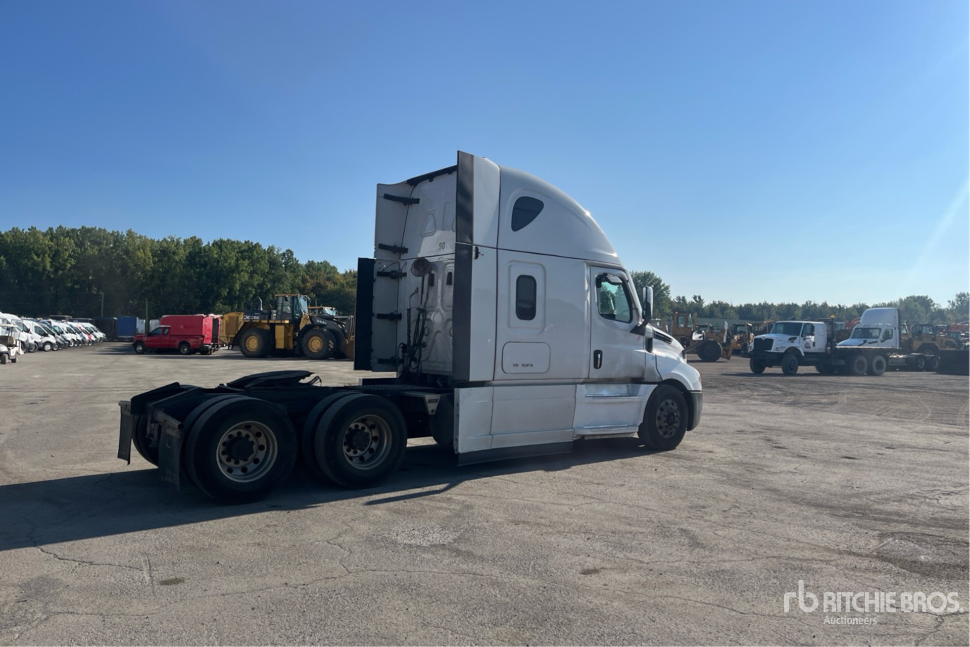 General Appearance with Imagen: esquina trasera derecha