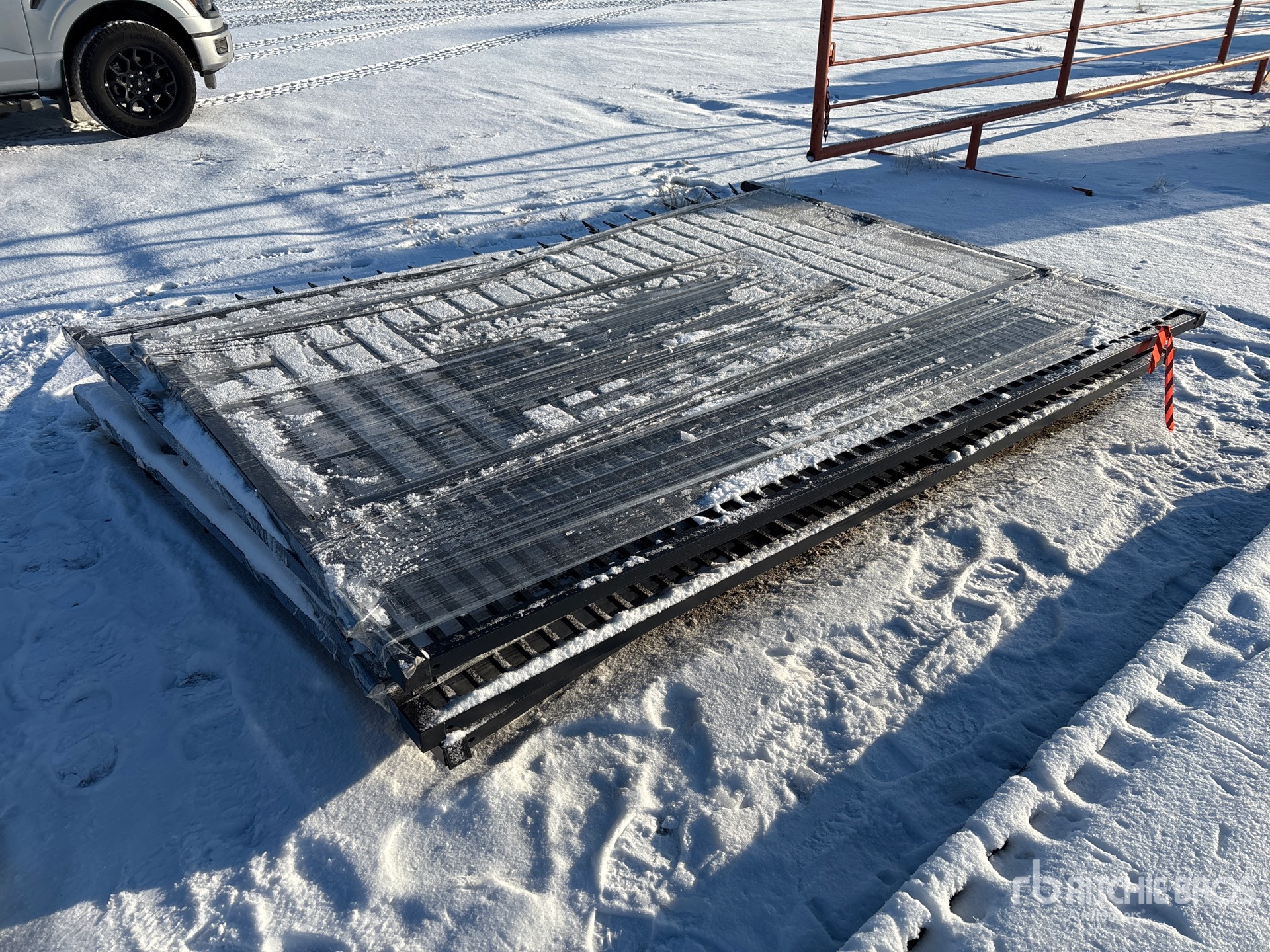 General Appearance with Foto, angolo anteriore destro