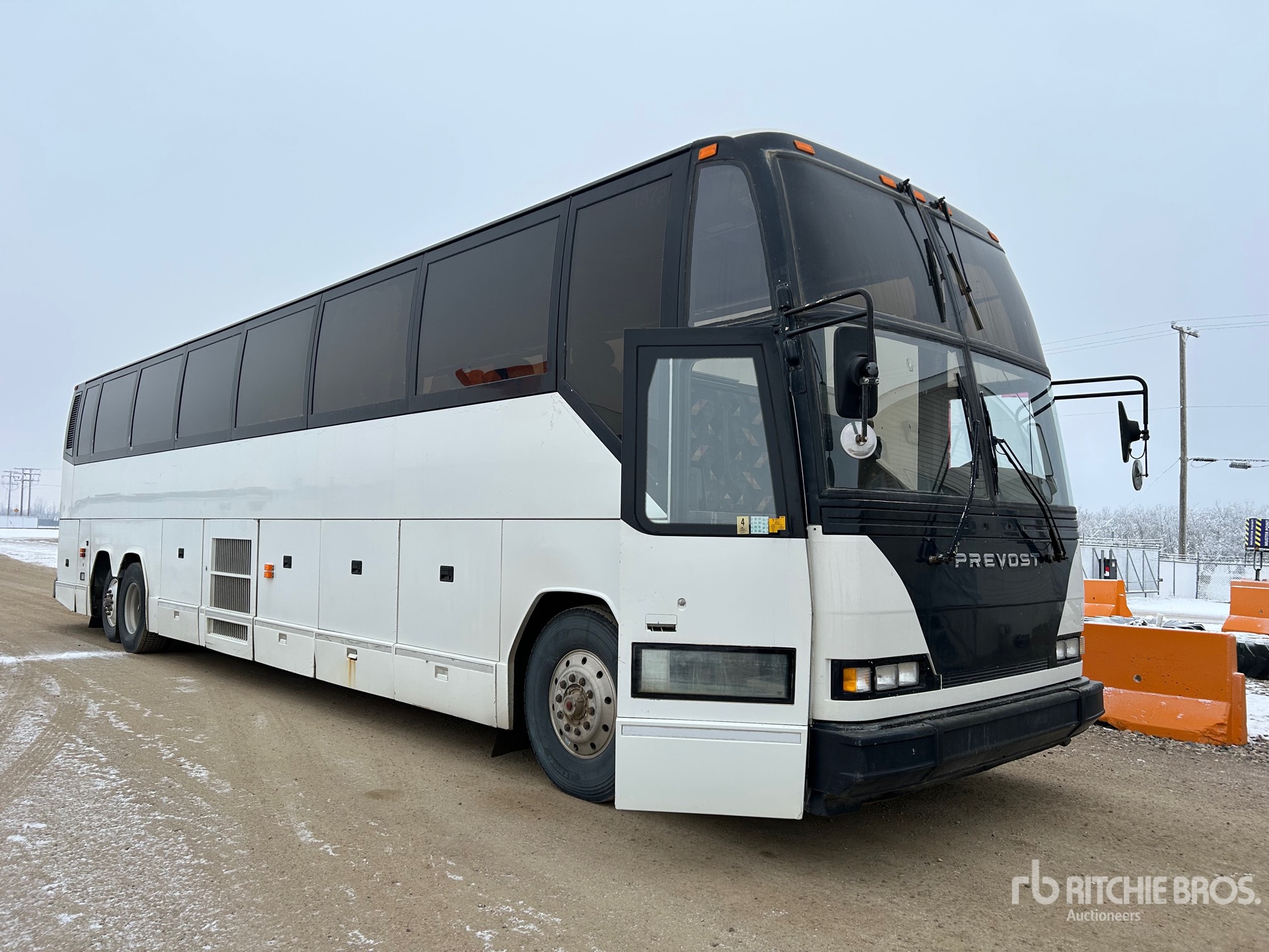 General Appearance with Image, coin avant gauche