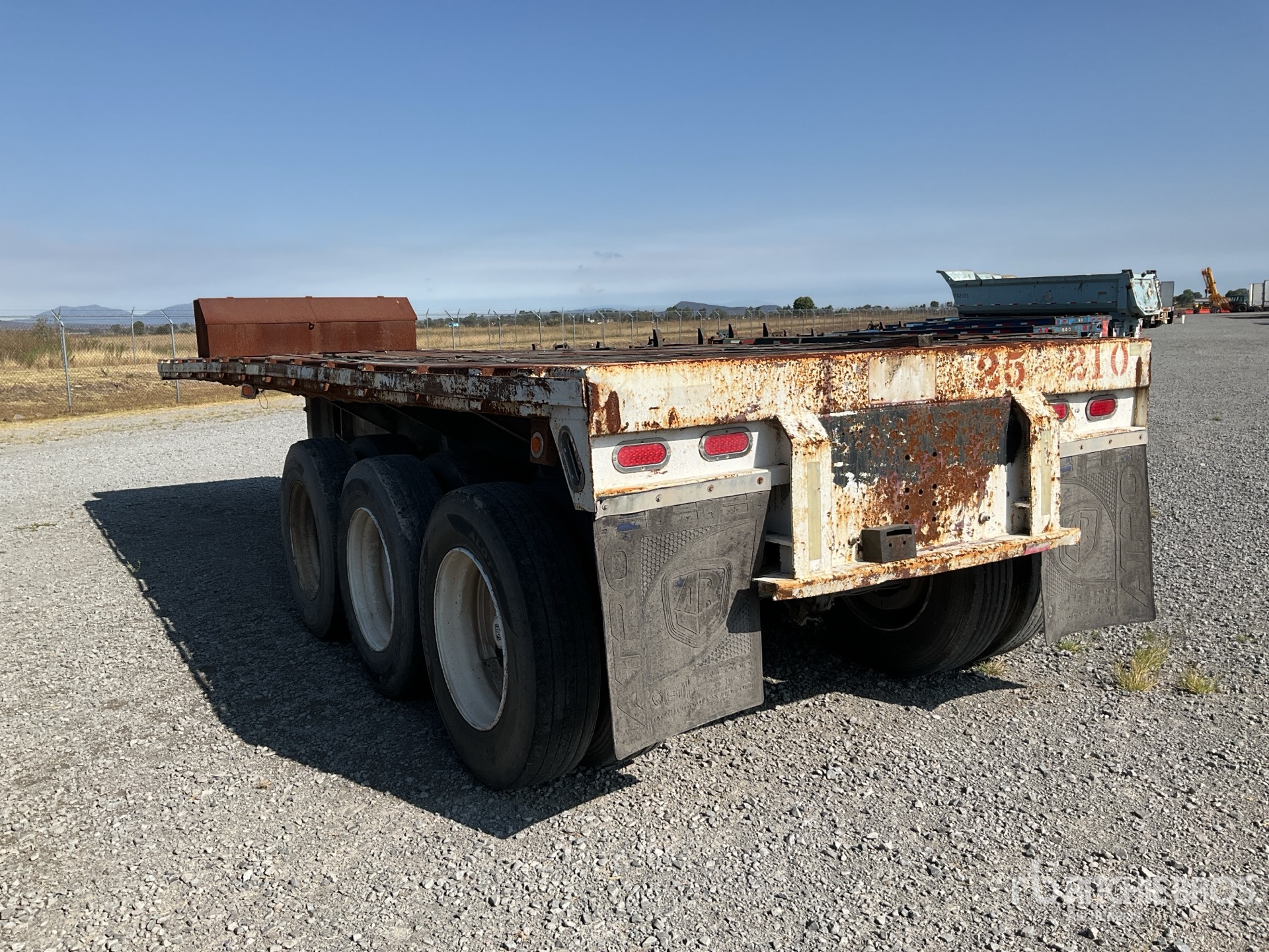 General Appearance with Picture, Left Rear Corner