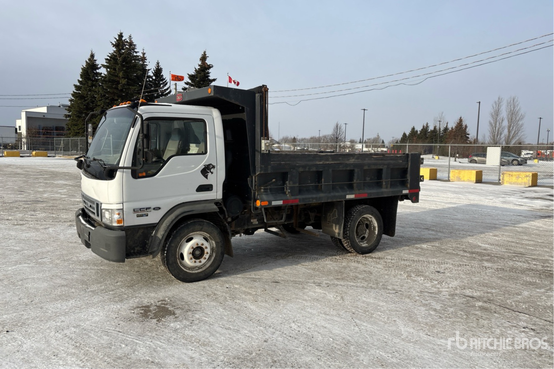 Aspect général with Image, coin avant gauche