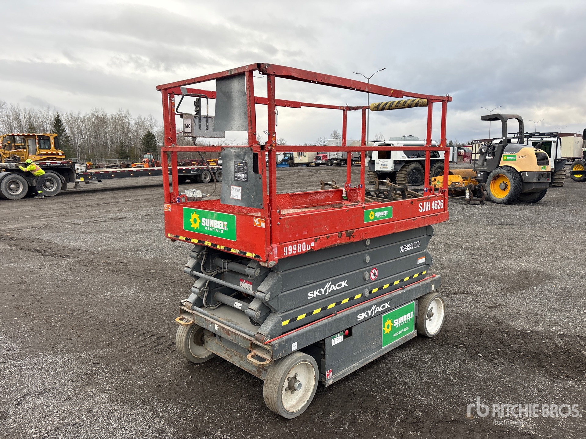 General Appearance with Imagen: esquina trasera derecha