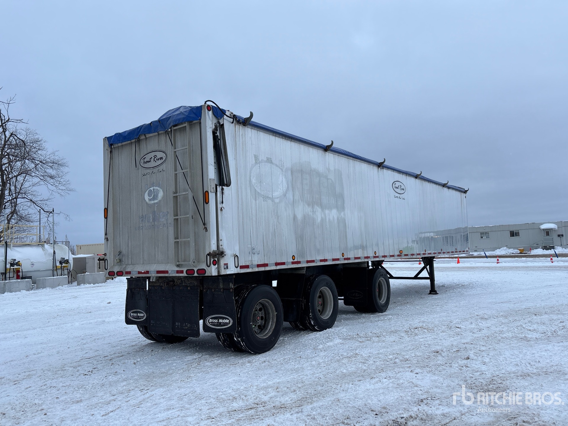 General Appearance with Foto, angolo anteriore sinistro