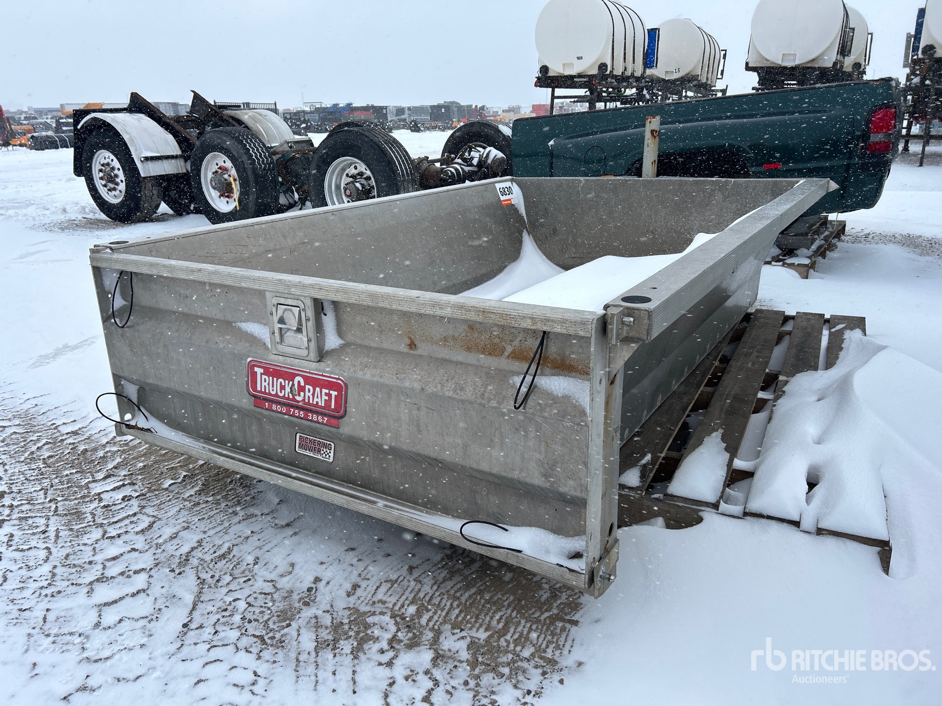 General Appearance with Image, coin arrière droit