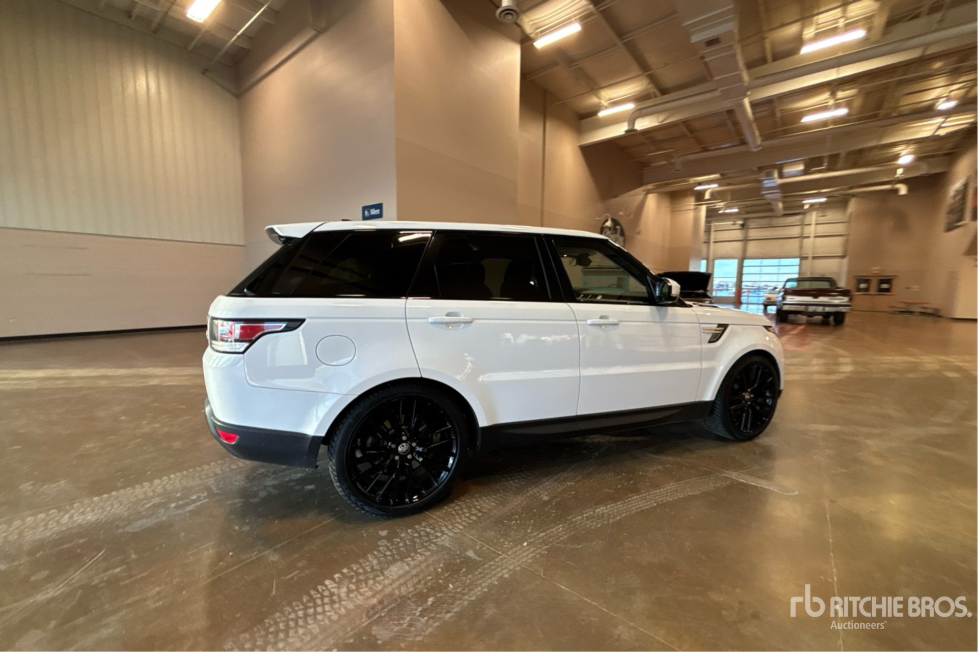 Aspect général with Image, coin arrière droit