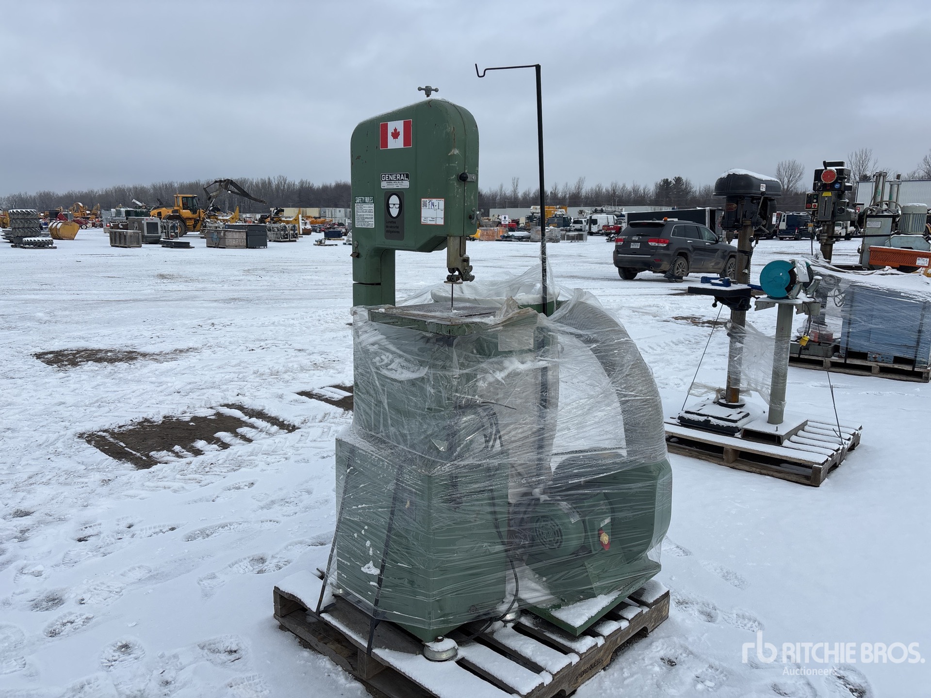 General Appearance with Picture, Left Front Corner