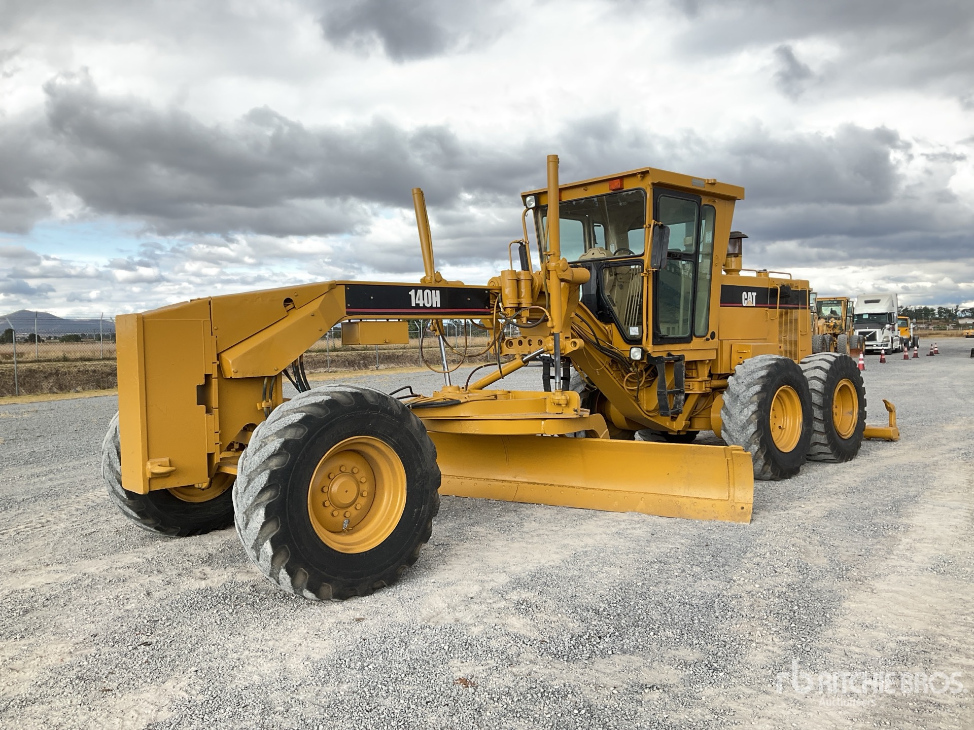 General Appearance with Imagen: esquina delantera izquierda