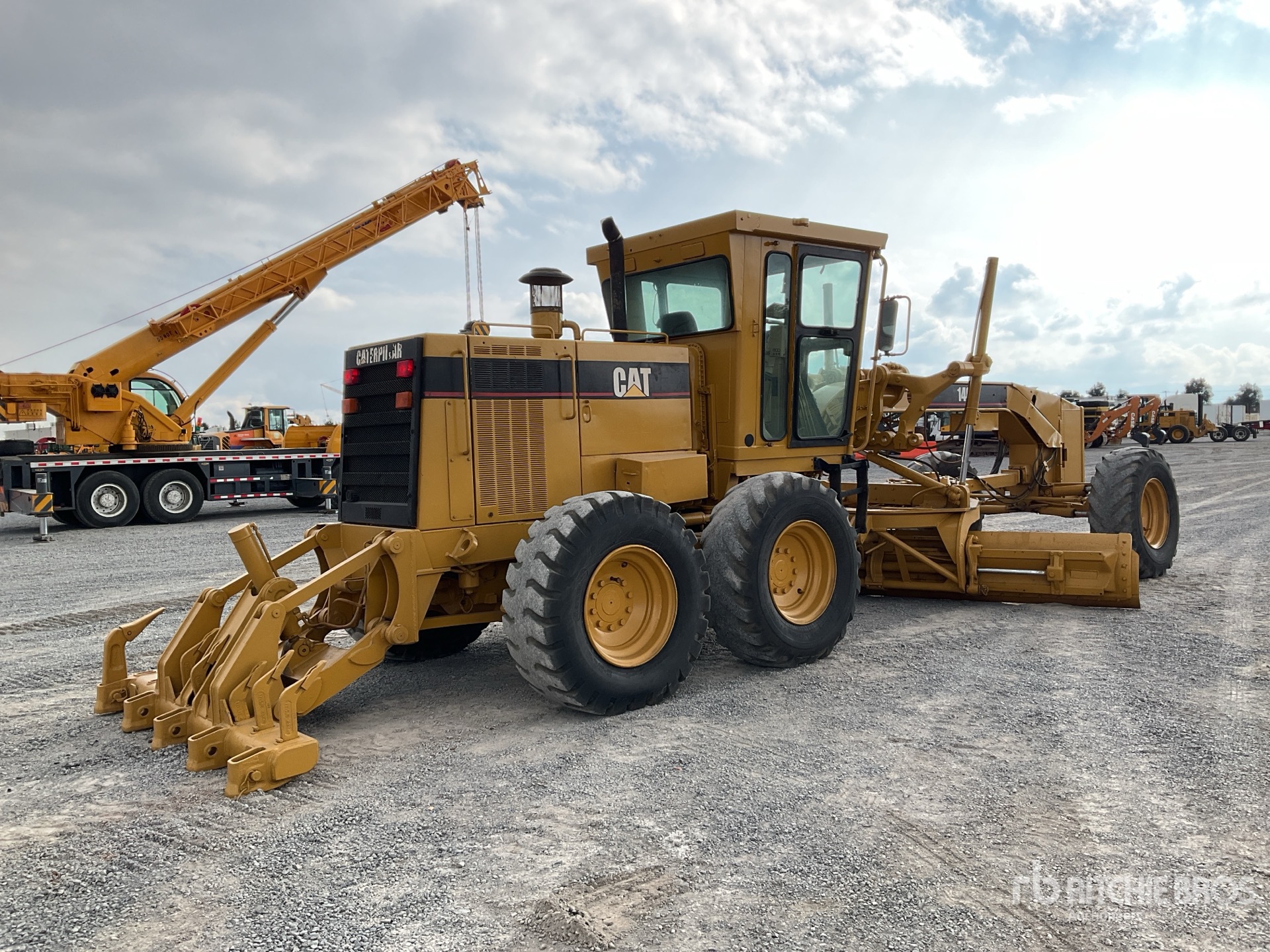 General Appearance with Imagen: esquina trasera derecha