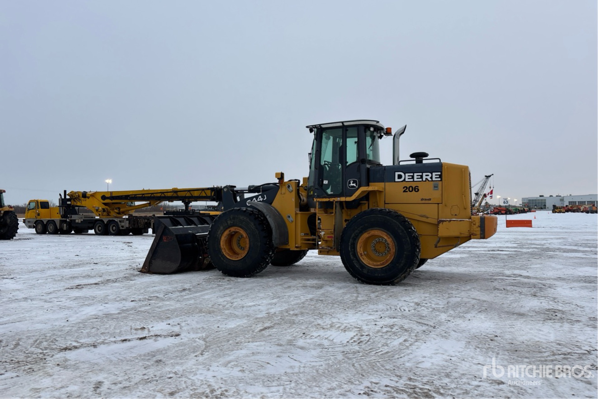 General Appearance with Bild, Ecke hinten links