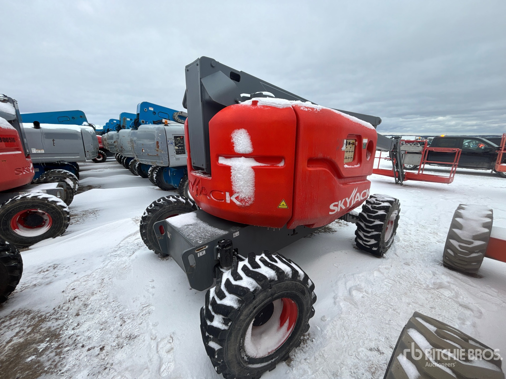 General Appearance with Picture, Right Rear Corner