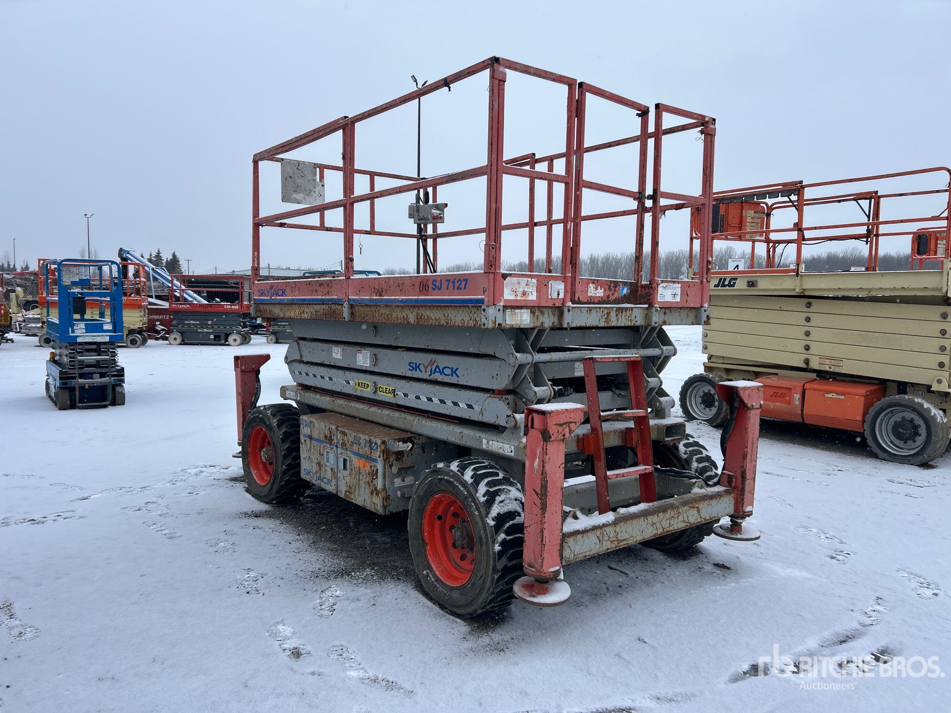 General Appearance with Picture, Left Rear Corner