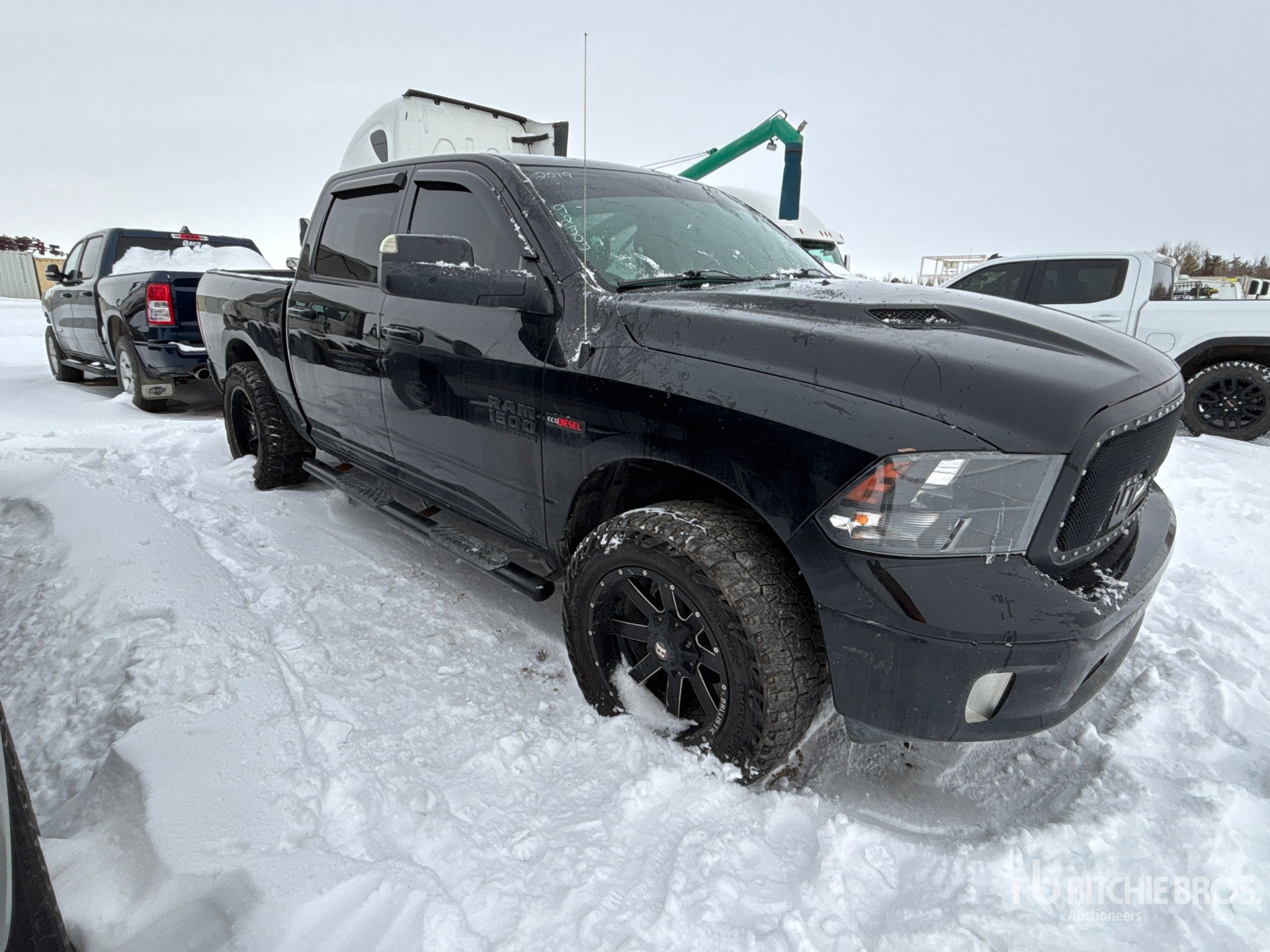 General Appearance with Picture, Right Front Corner