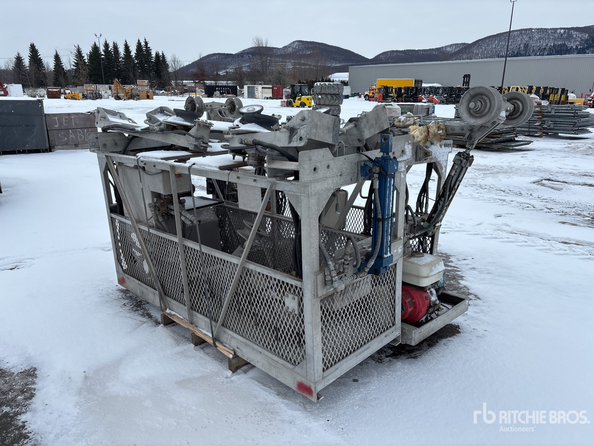 General Appearance with Foto, angolo anteriore sinistro