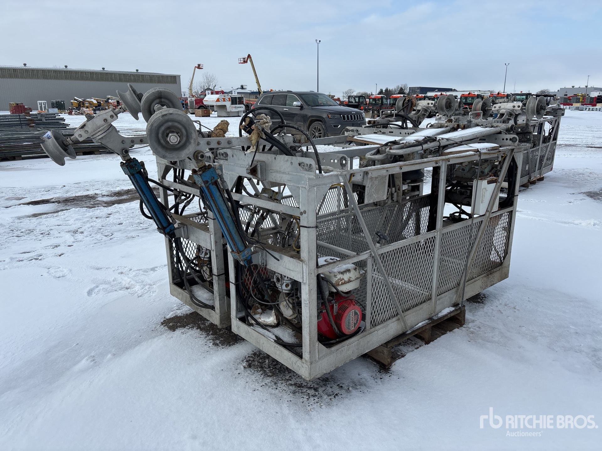 General Appearance with Foto, angolo posteriore sinistro