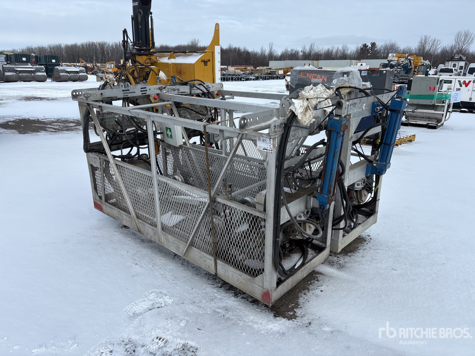 General Appearance with Foto, angolo anteriore sinistro