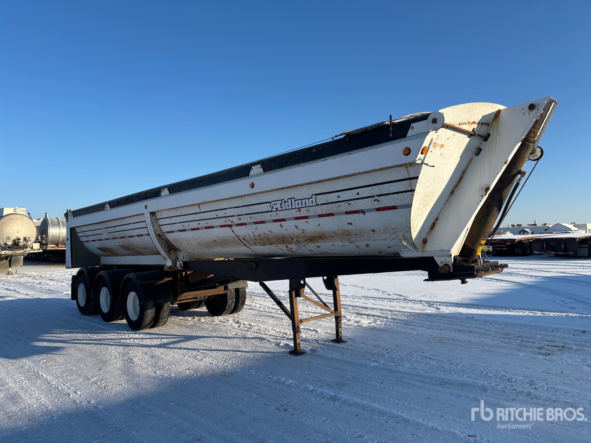 General Appearance with Bild, Ecke vorne rechts