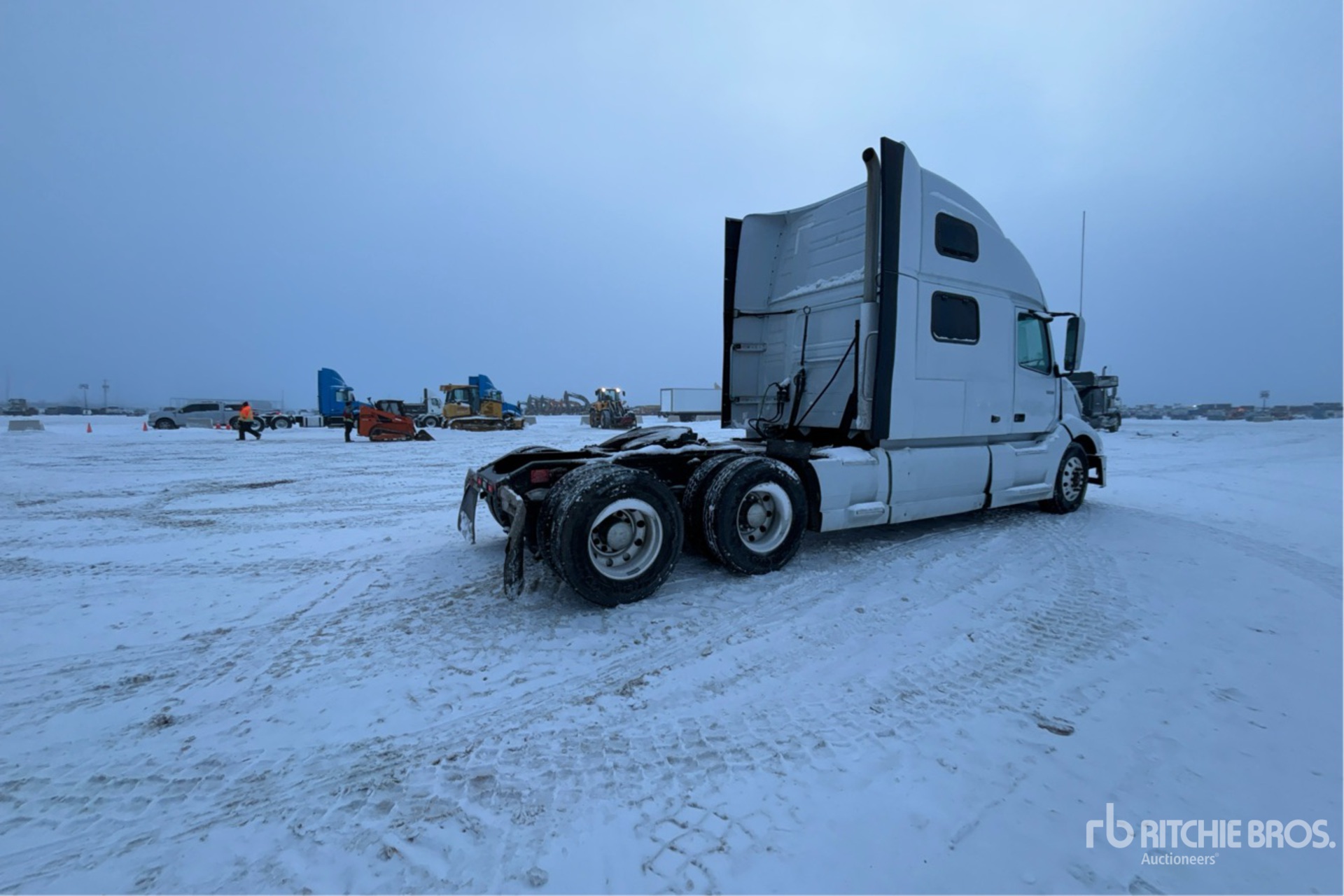 Aspect général with Image, coin arrière droit