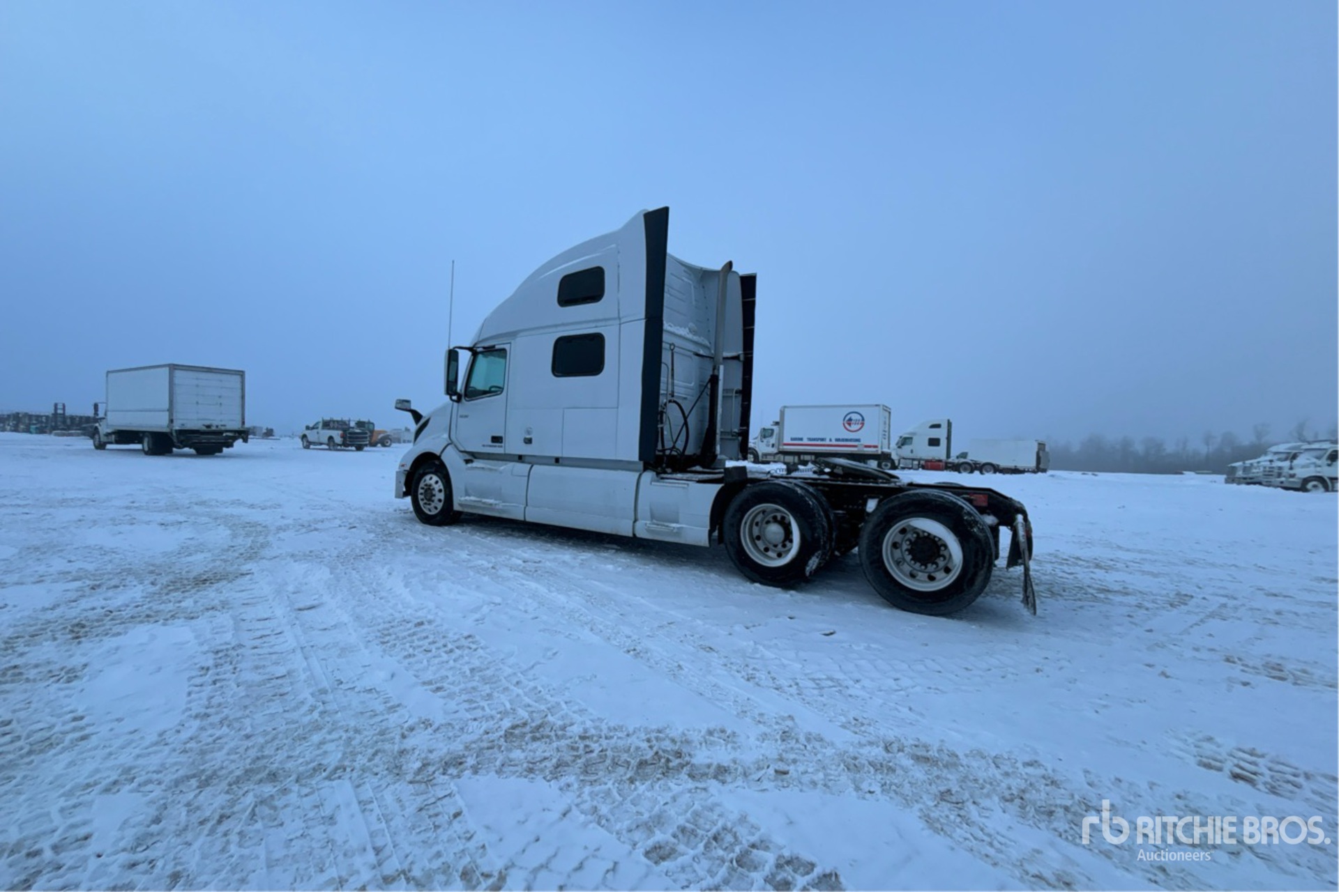 Aspect général with Image, coin arrière gauche