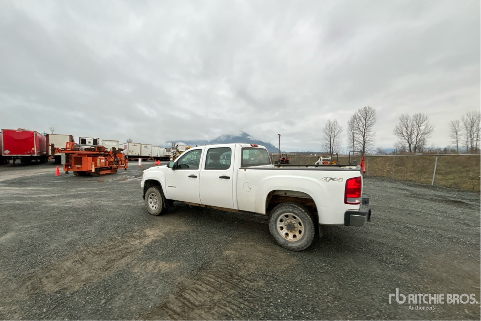 General Appearance with Picture, Left Rear Corner