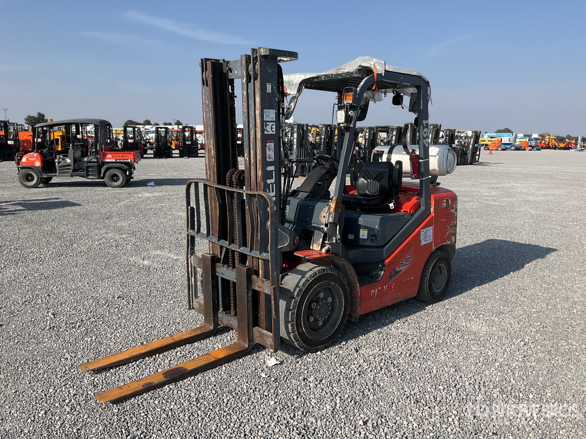 General Appearance with Picture, Left Front Corner