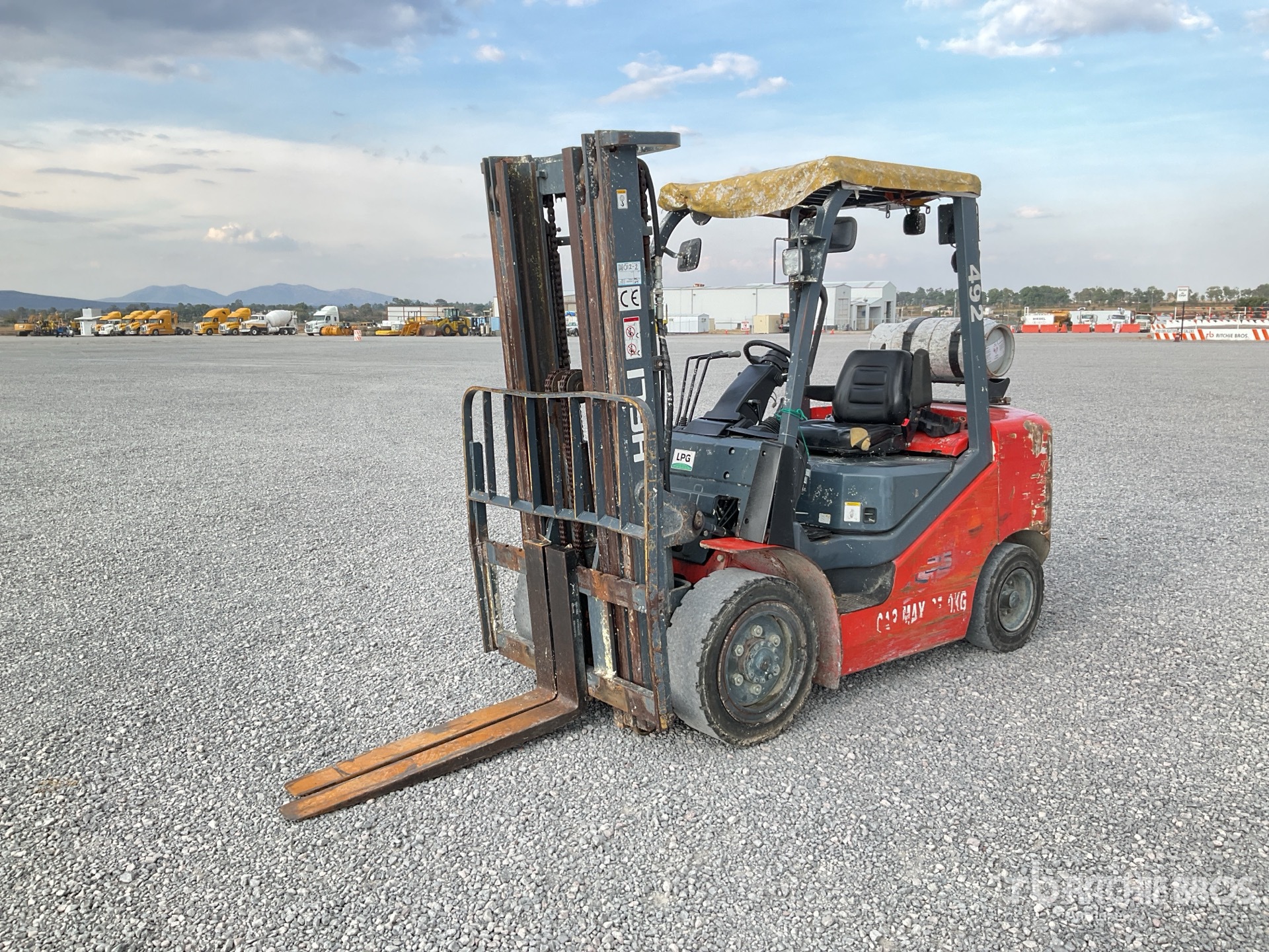 General Appearance with Picture, Left Front Corner