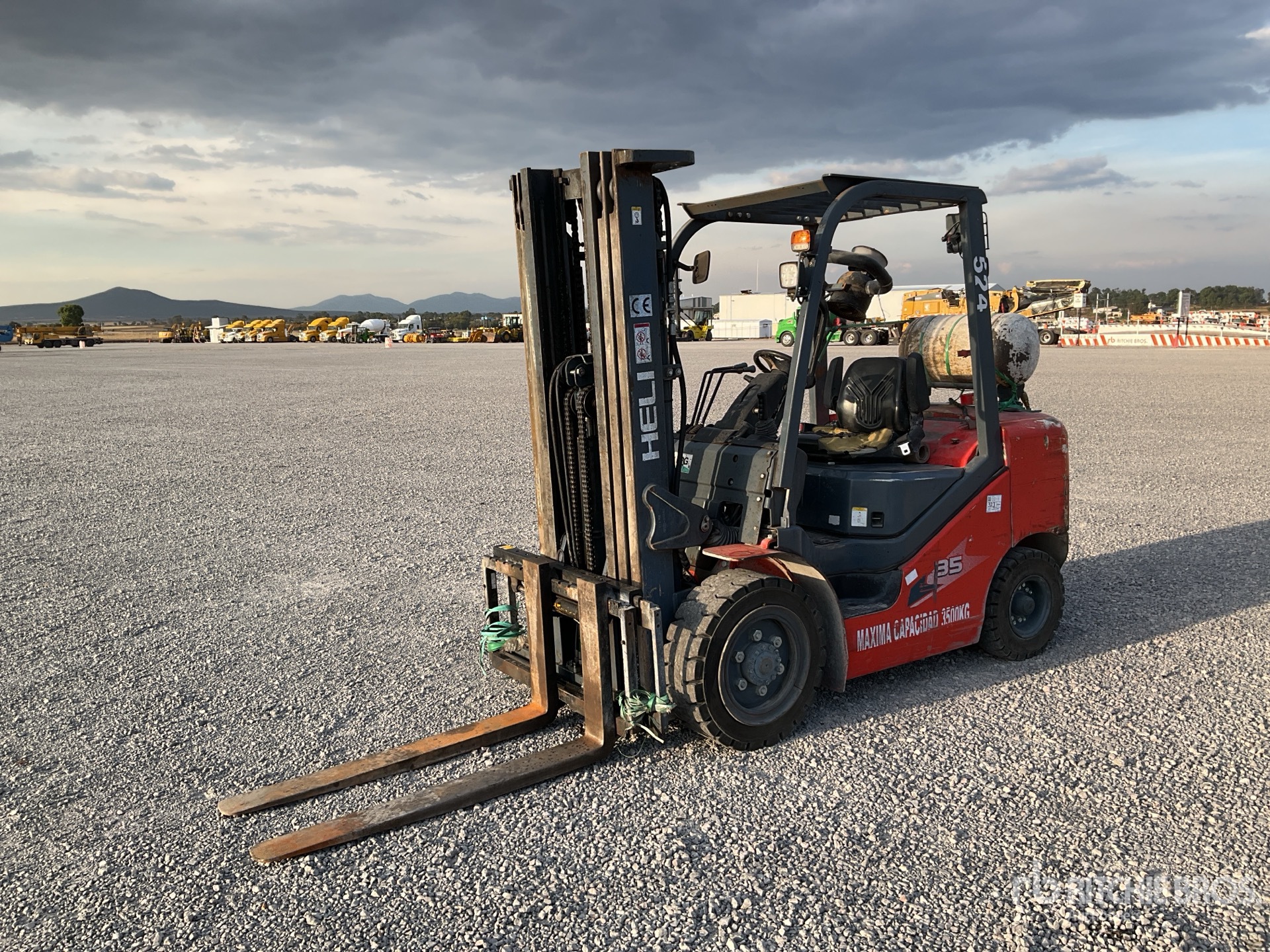 General Appearance with Featured Photo