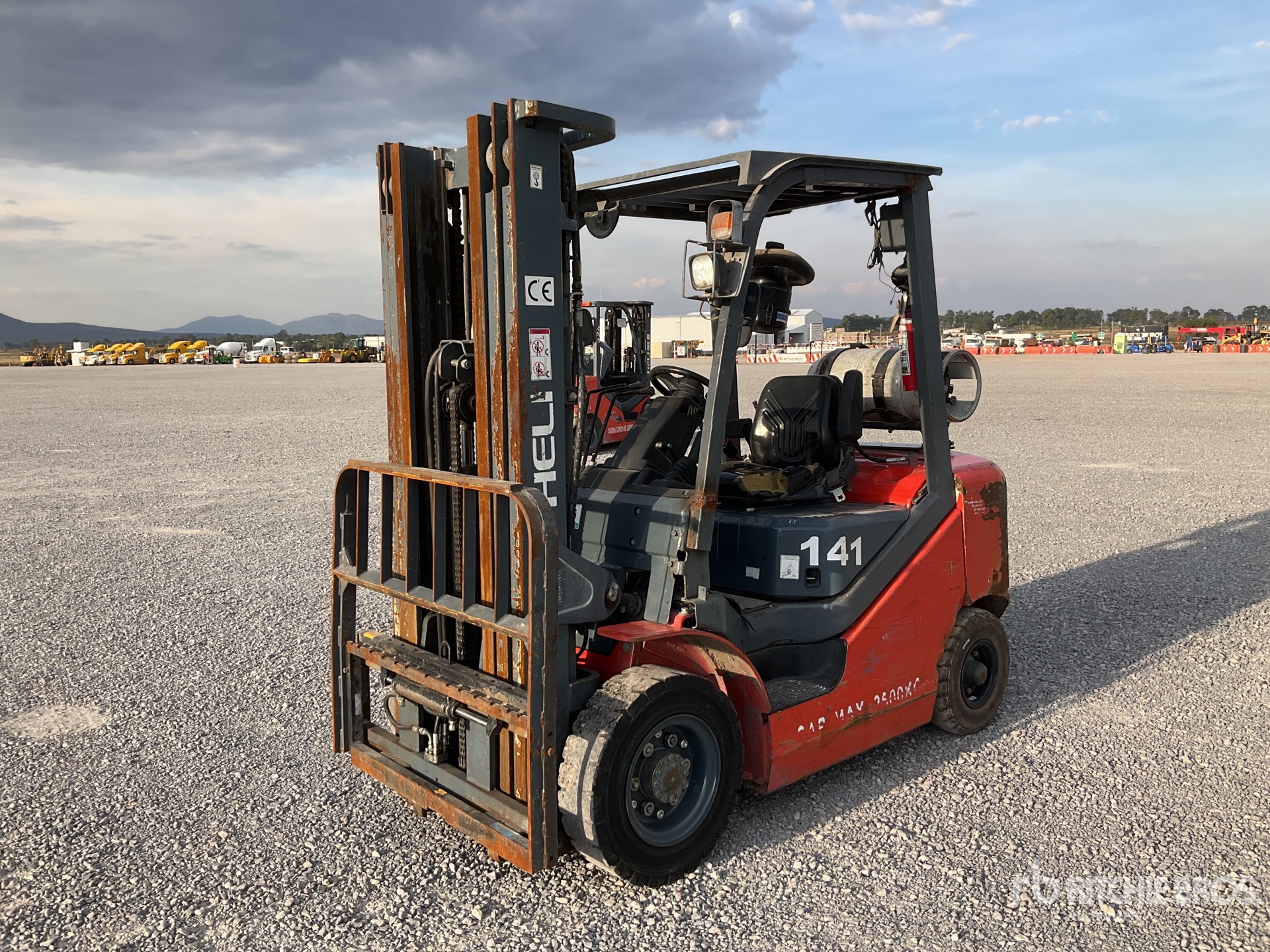 General Appearance with Picture, Left Front Corner