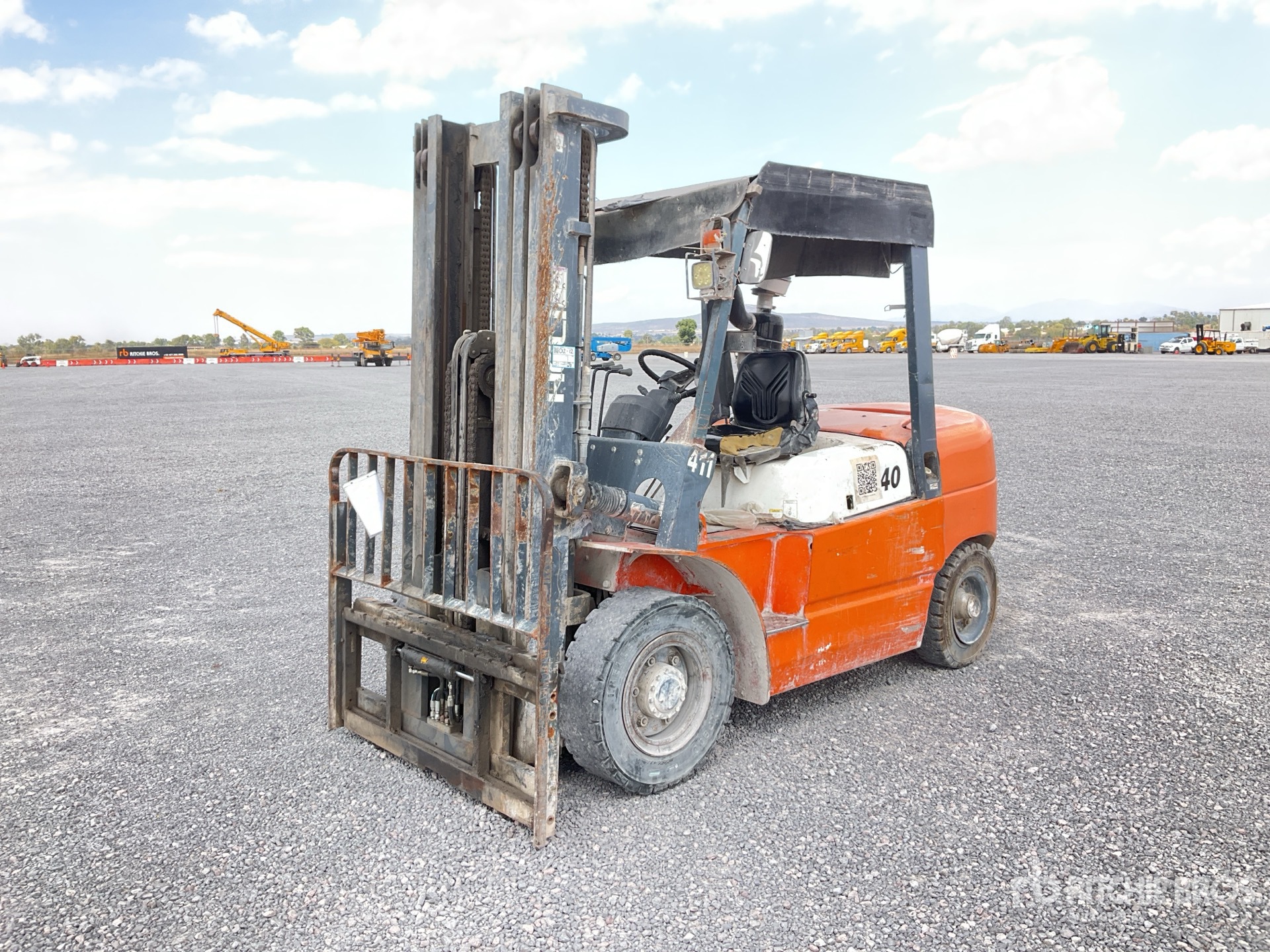 General Appearance with Picture, Left Front Corner