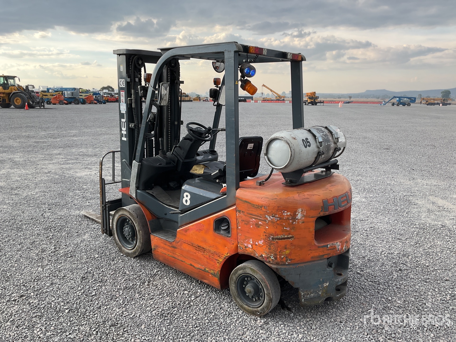 General Appearance with Picture, Left Rear Corner