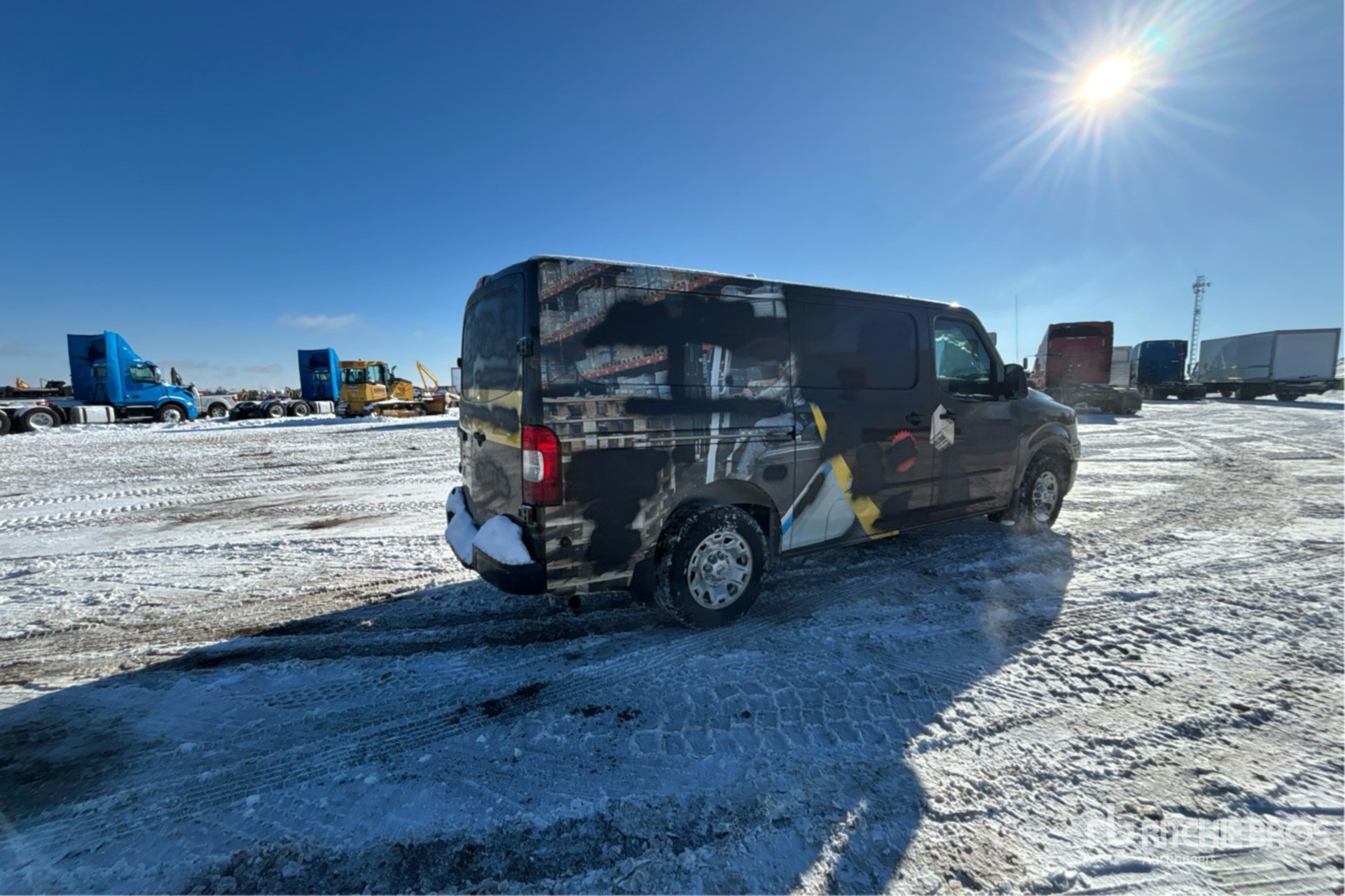 General Appearance with Picture, Right Rear Corner