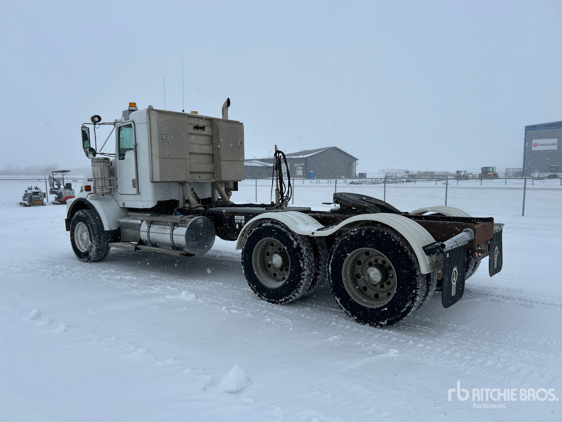 General Appearance with Imagen: esquina trasera izquierda