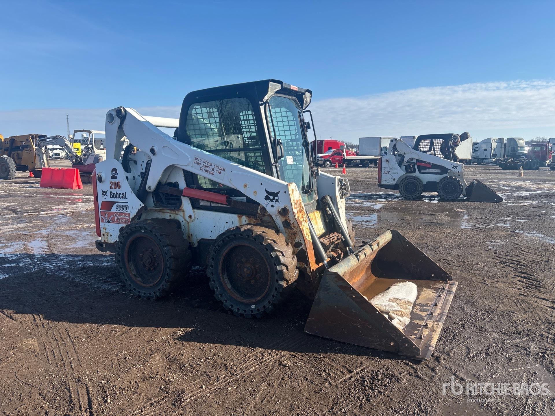 General Appearance with Bild, Ecke vorne rechts