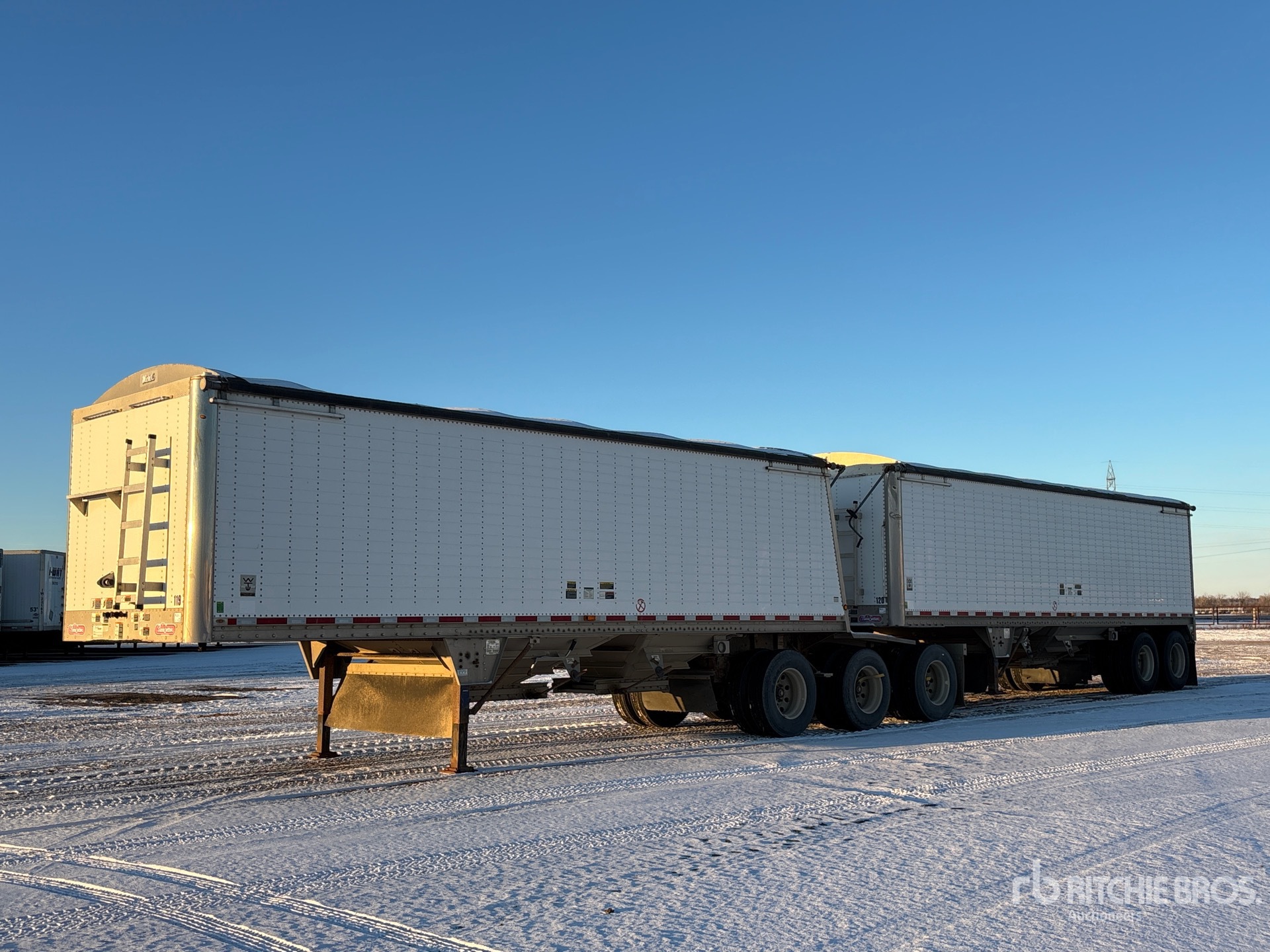 General Appearance with Featured Photo