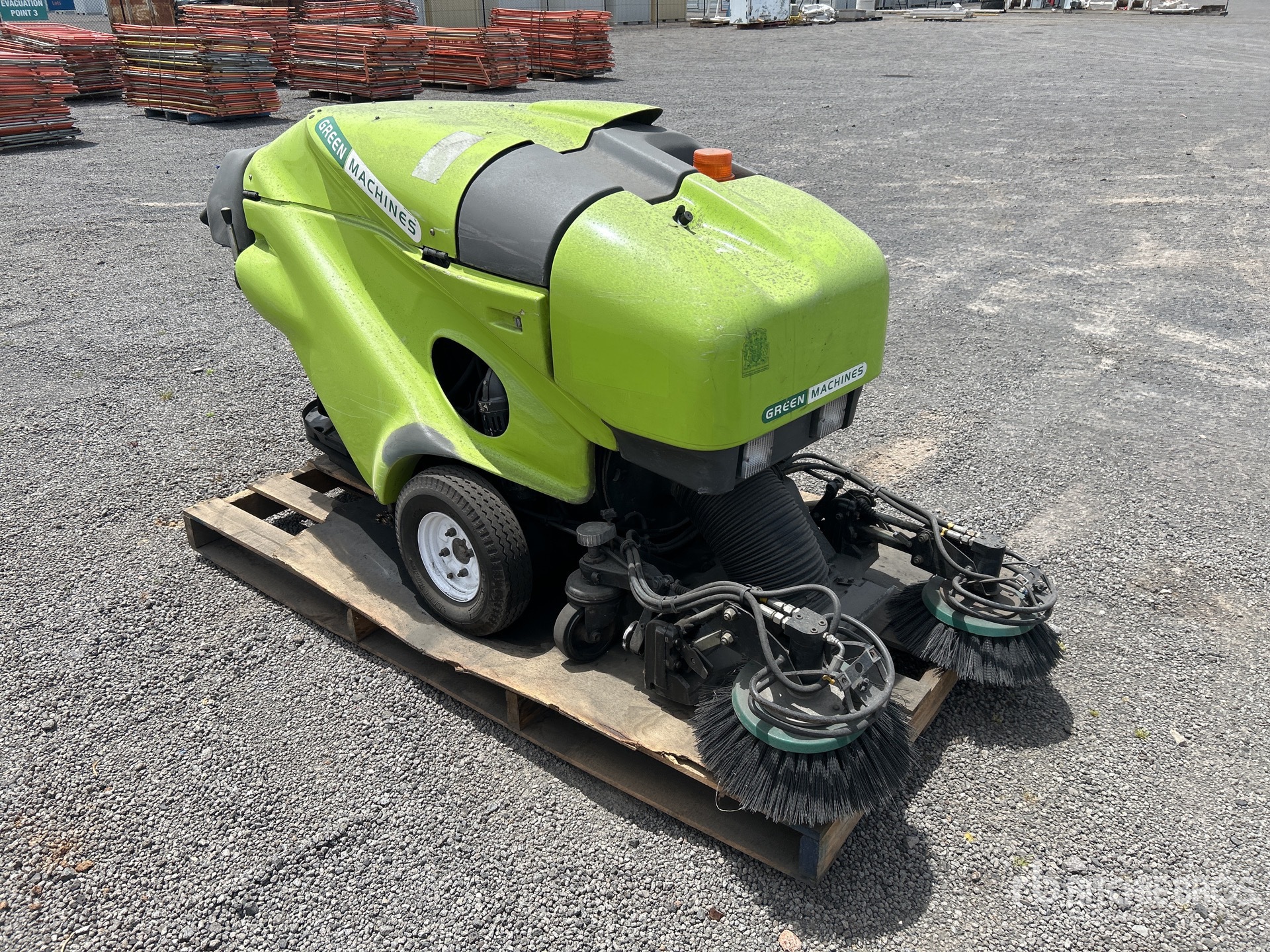 General Appearance with Picture, Right Front Corner