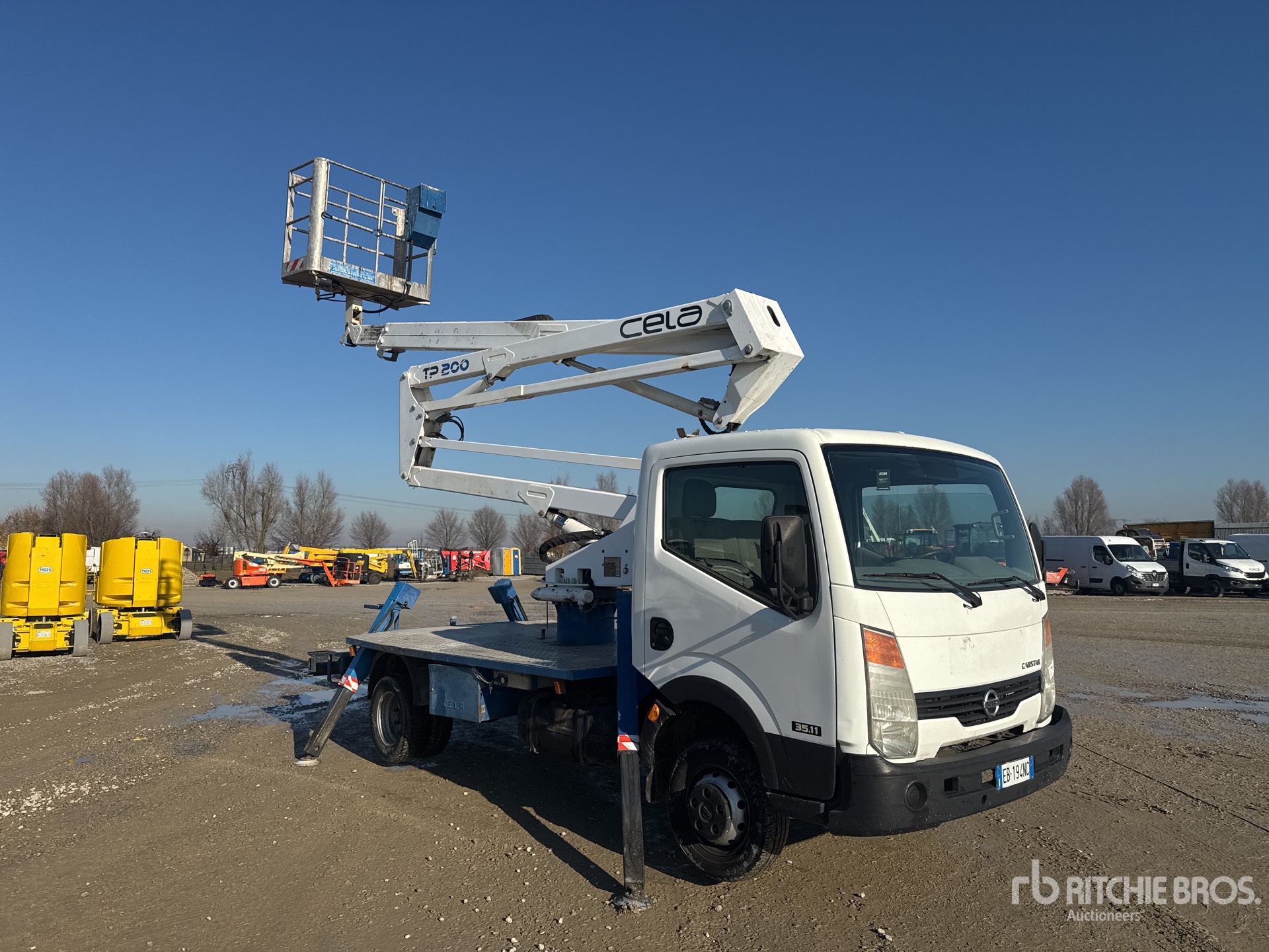 General Appearance with Bild, Ecke vorne rechts