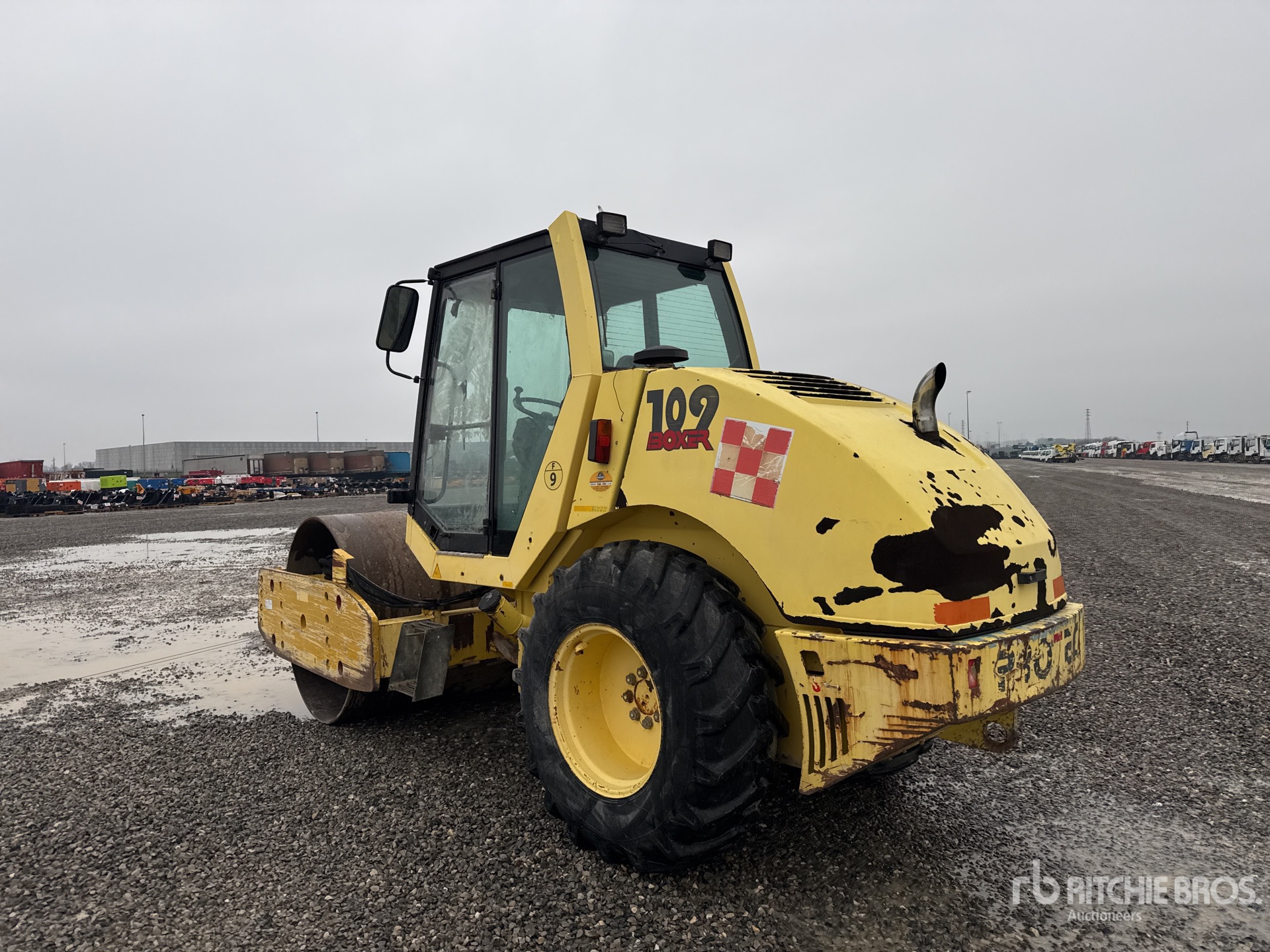 General Appearance with Picture, Left Rear Corner