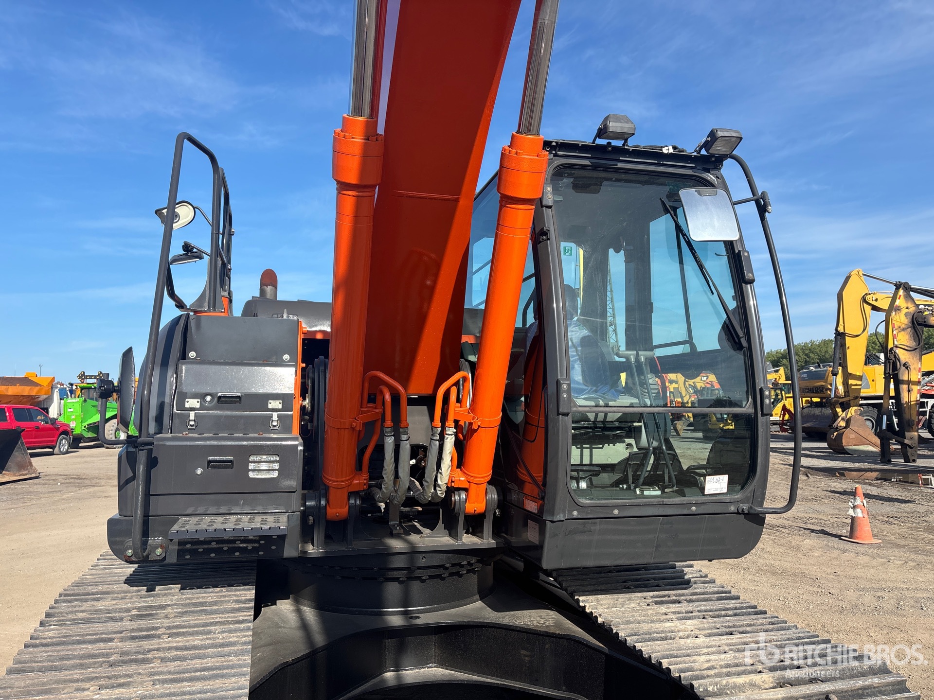 2018 Hitachi ZX200-6