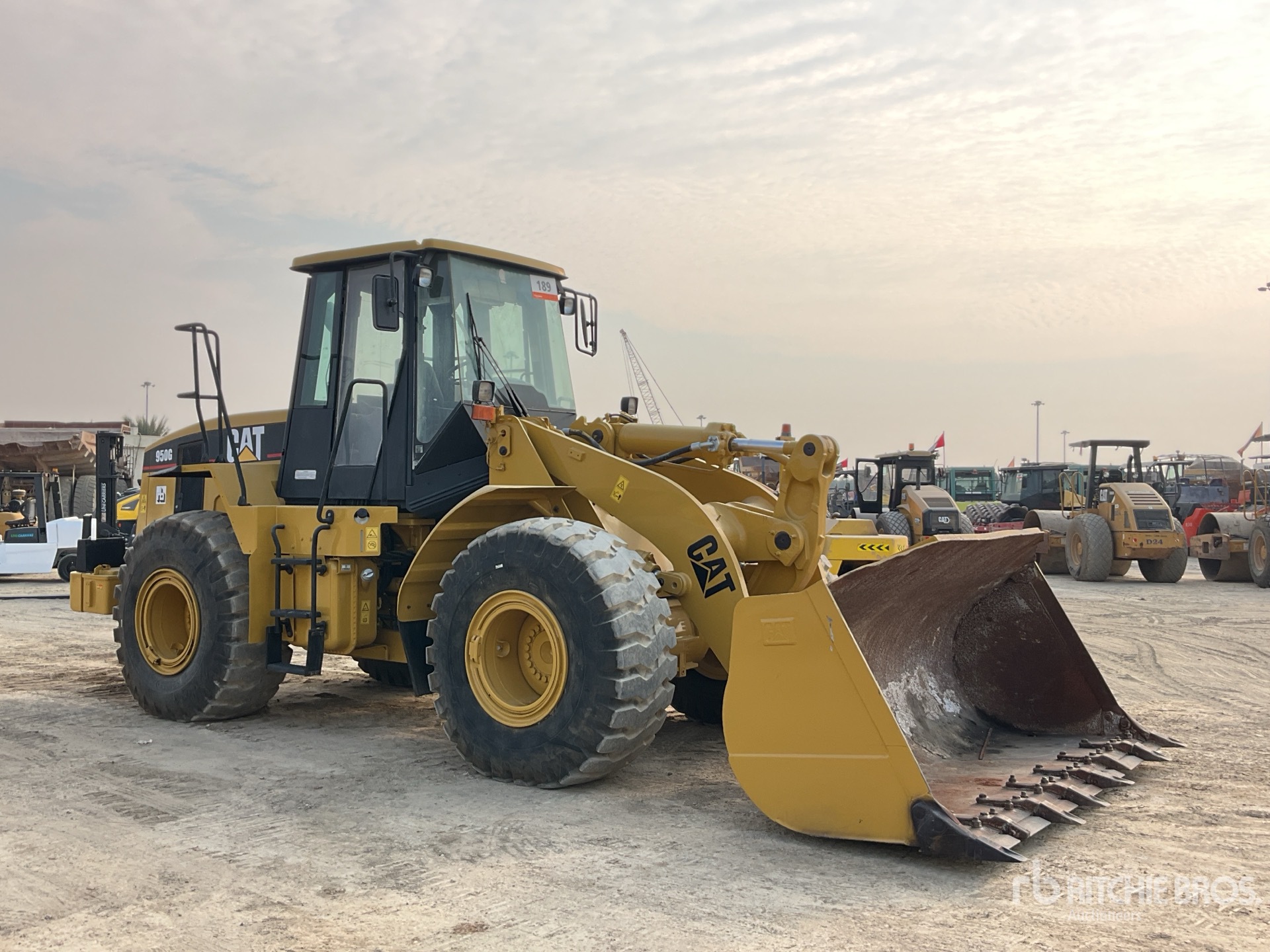 General Appearance with Imagen: esquina delantera derecha