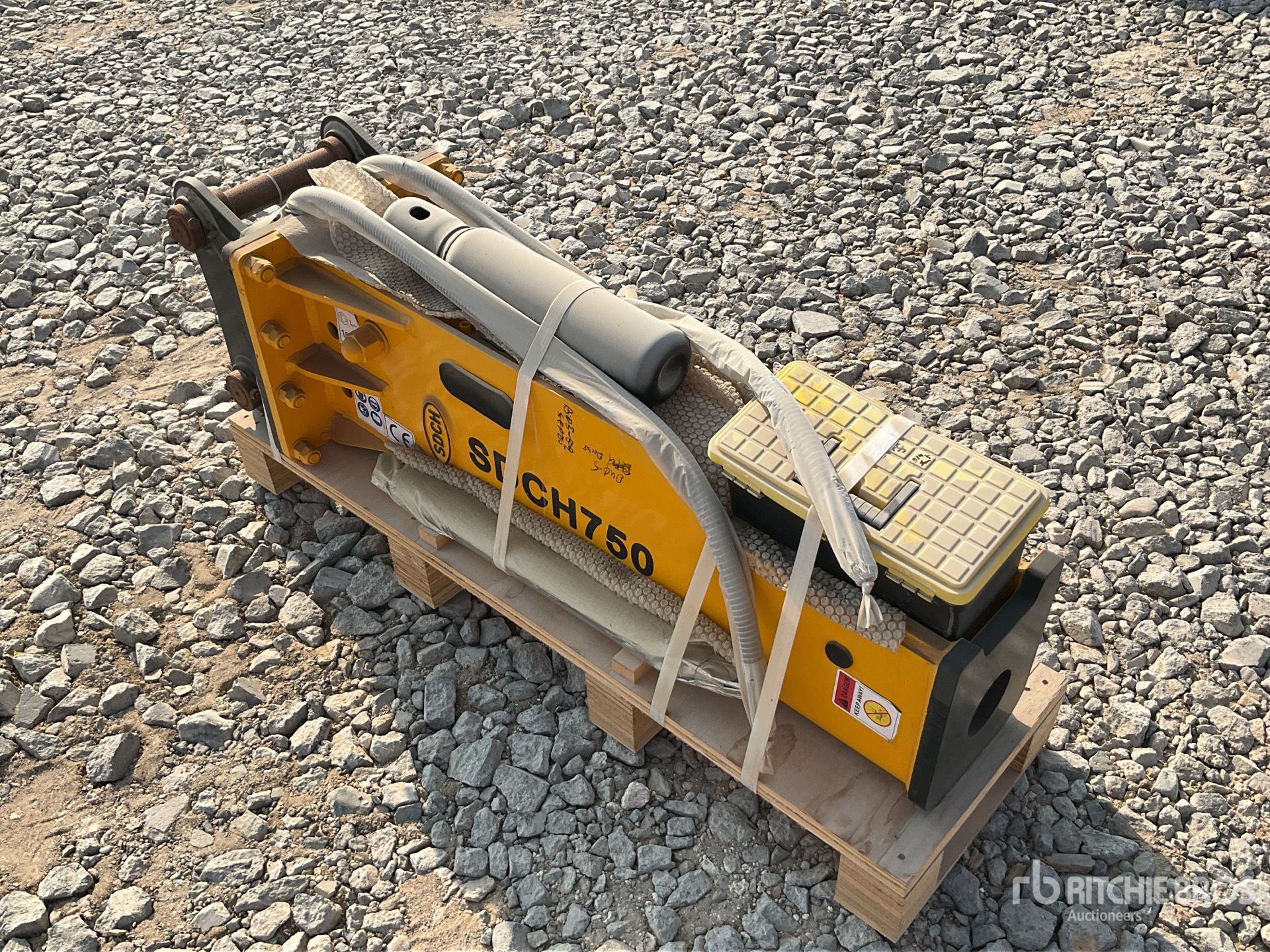 General Appearance with Bild, Ecke vorne rechts