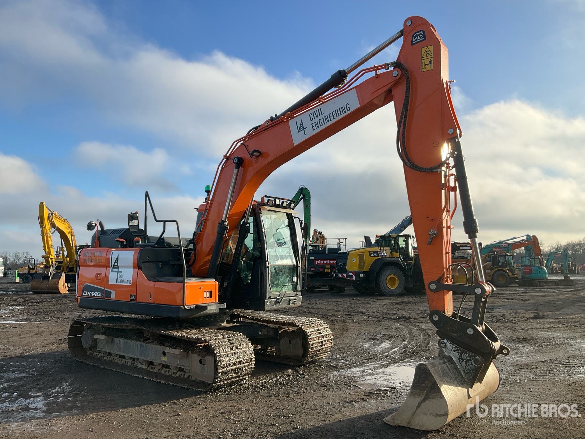 General Appearance with Picture, Right Front Corner