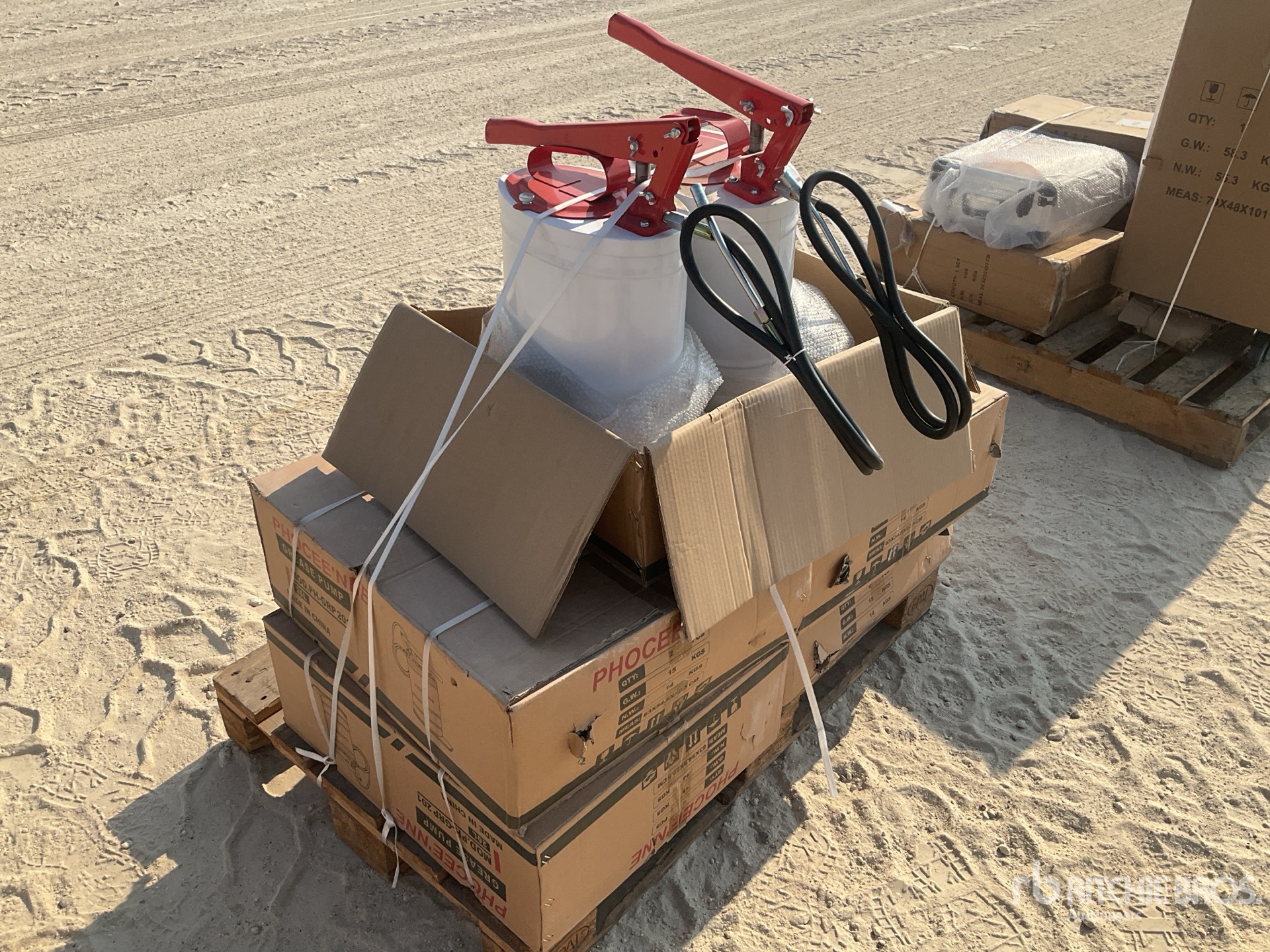 Aspect général with Image, coin arrière droit