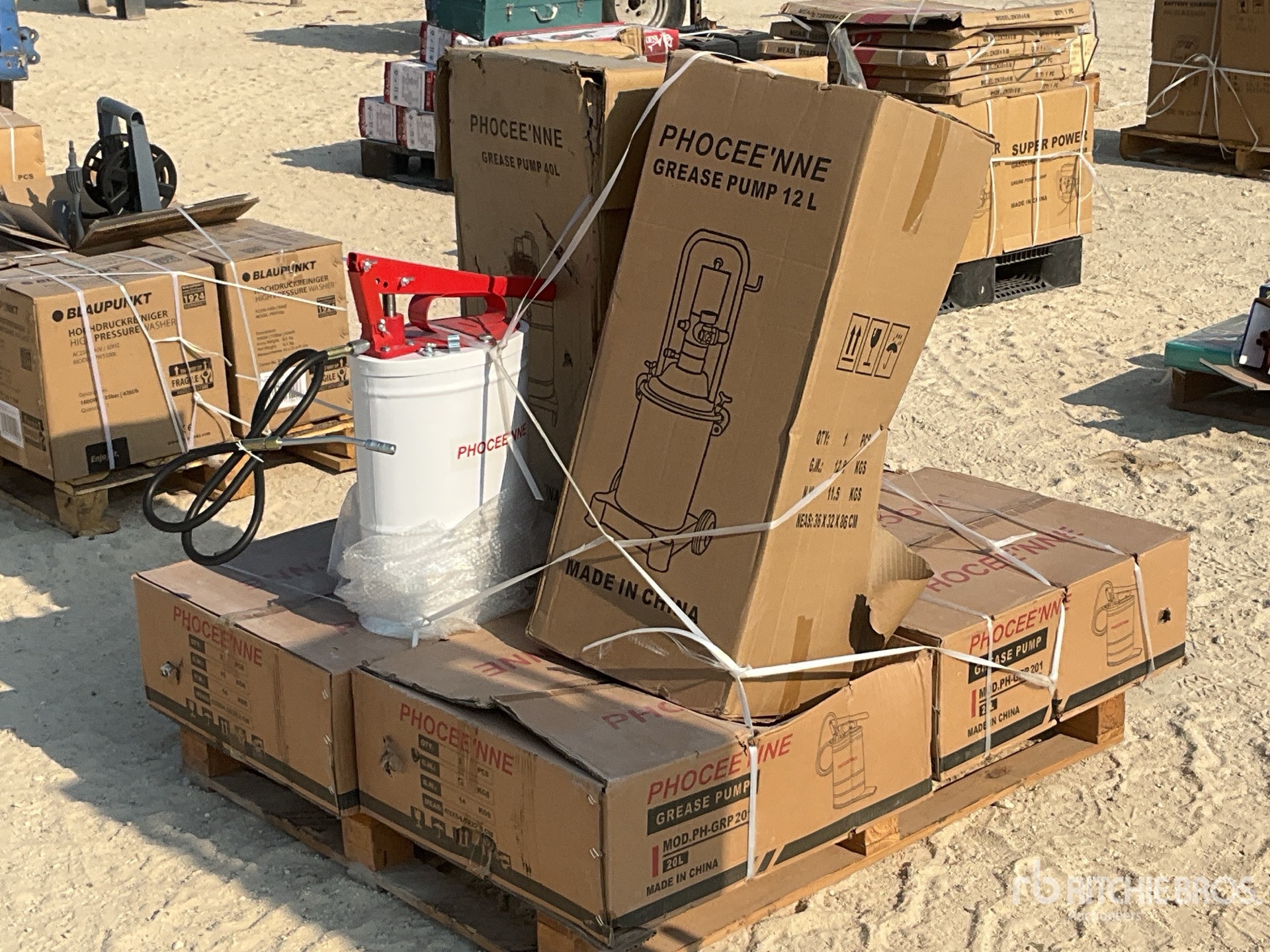 Aspect général with Image, coin avant droit