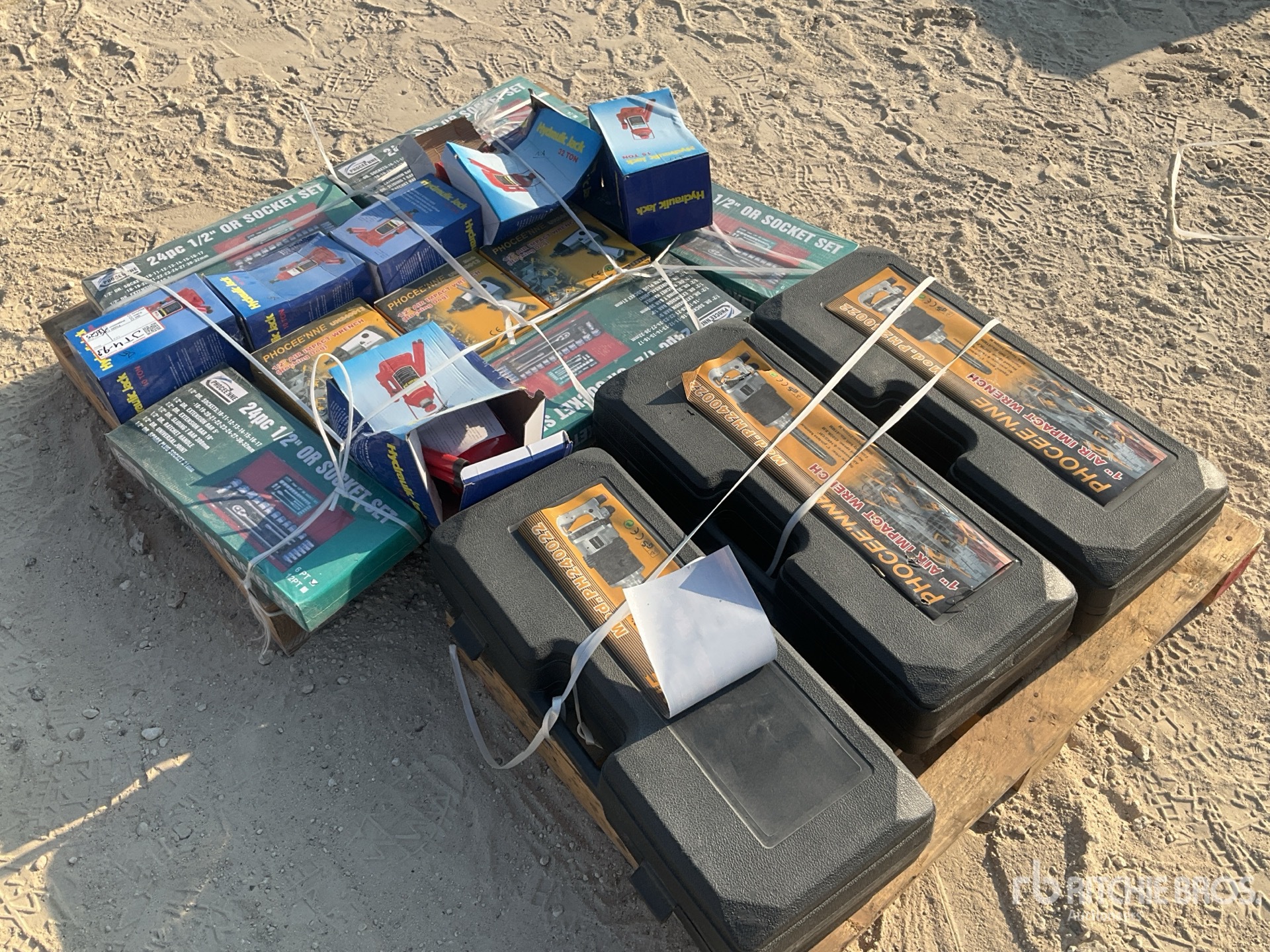 Aspect général with Image, coin arrière gauche