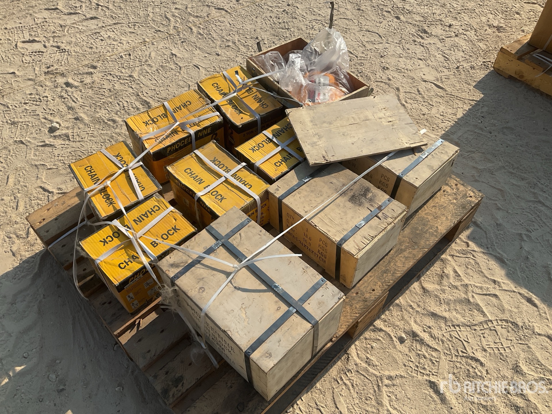 Aspect général with Image, coin arrière droit